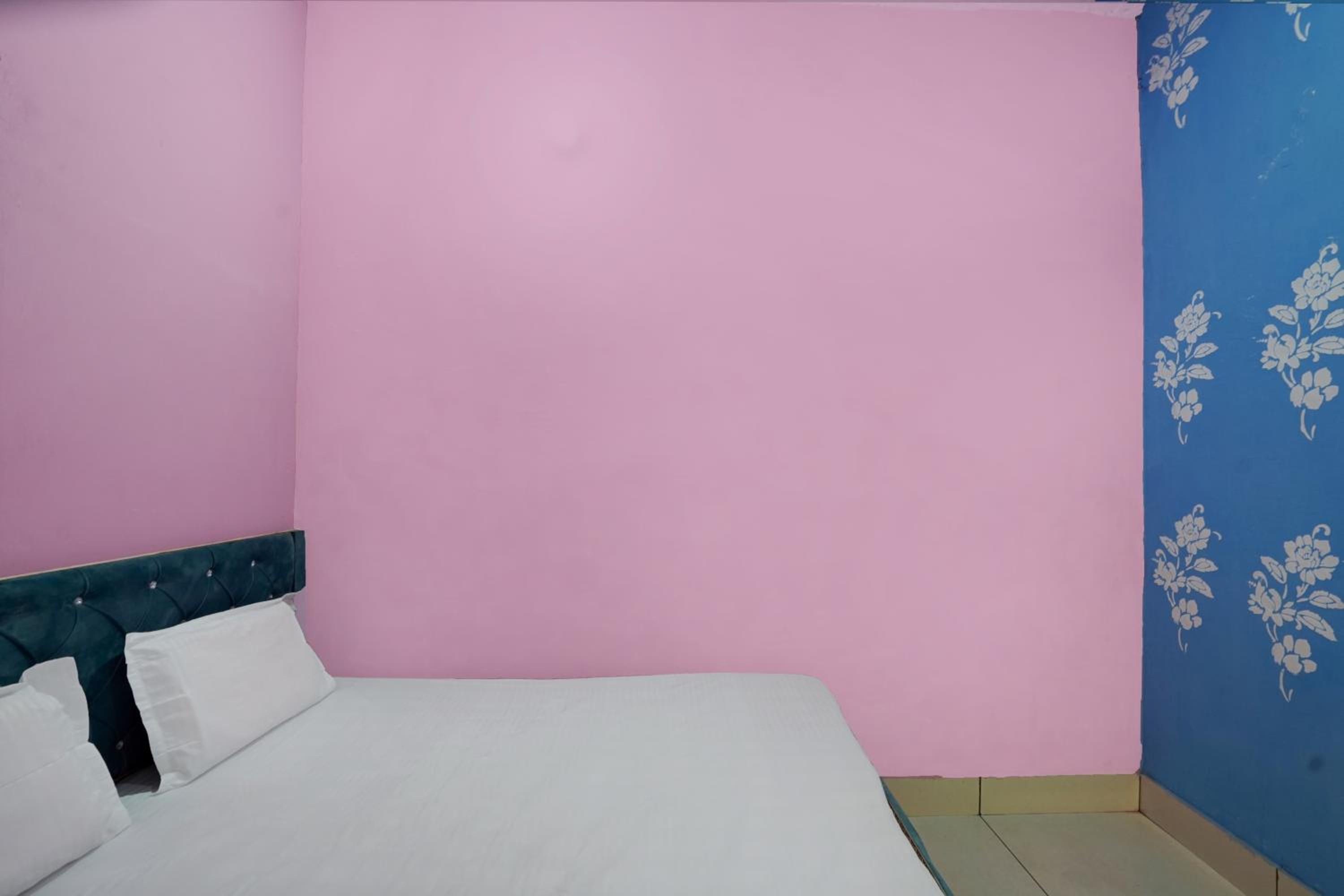 Classic Triple Room photo 2