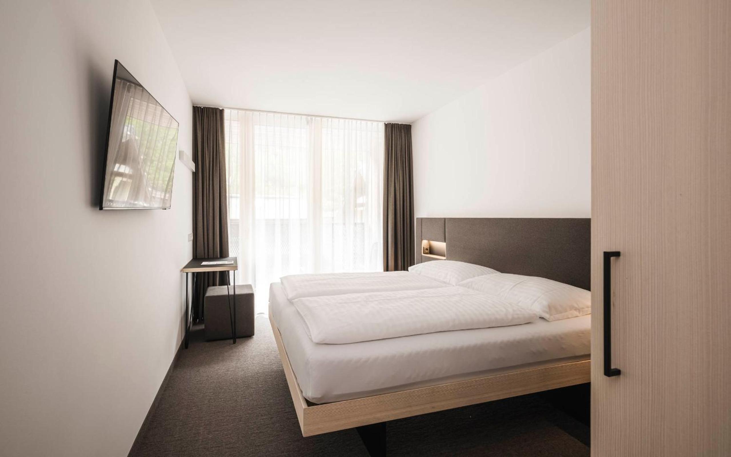Premium Single Room with Balcony