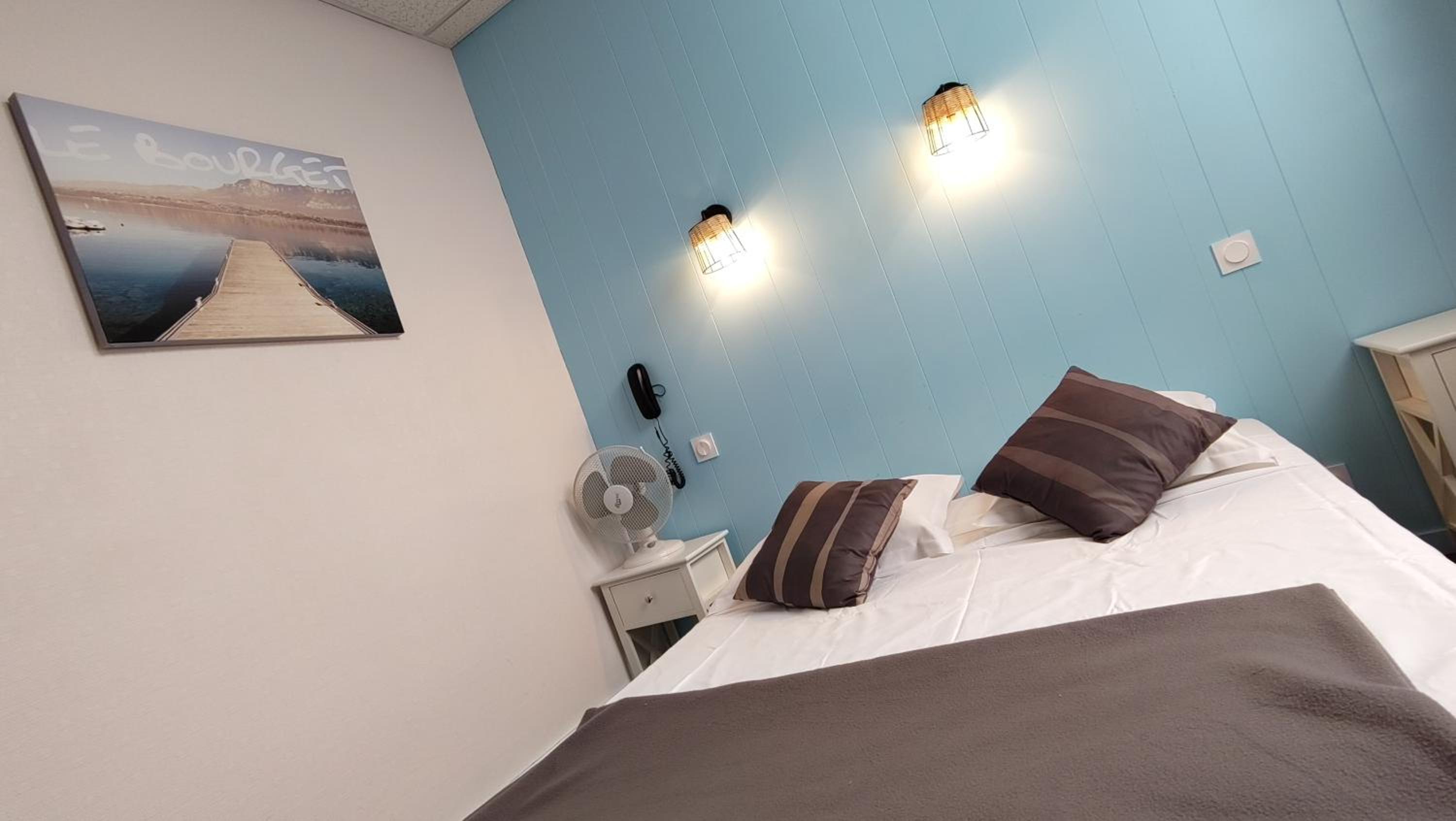 Budget Double Room photo 2