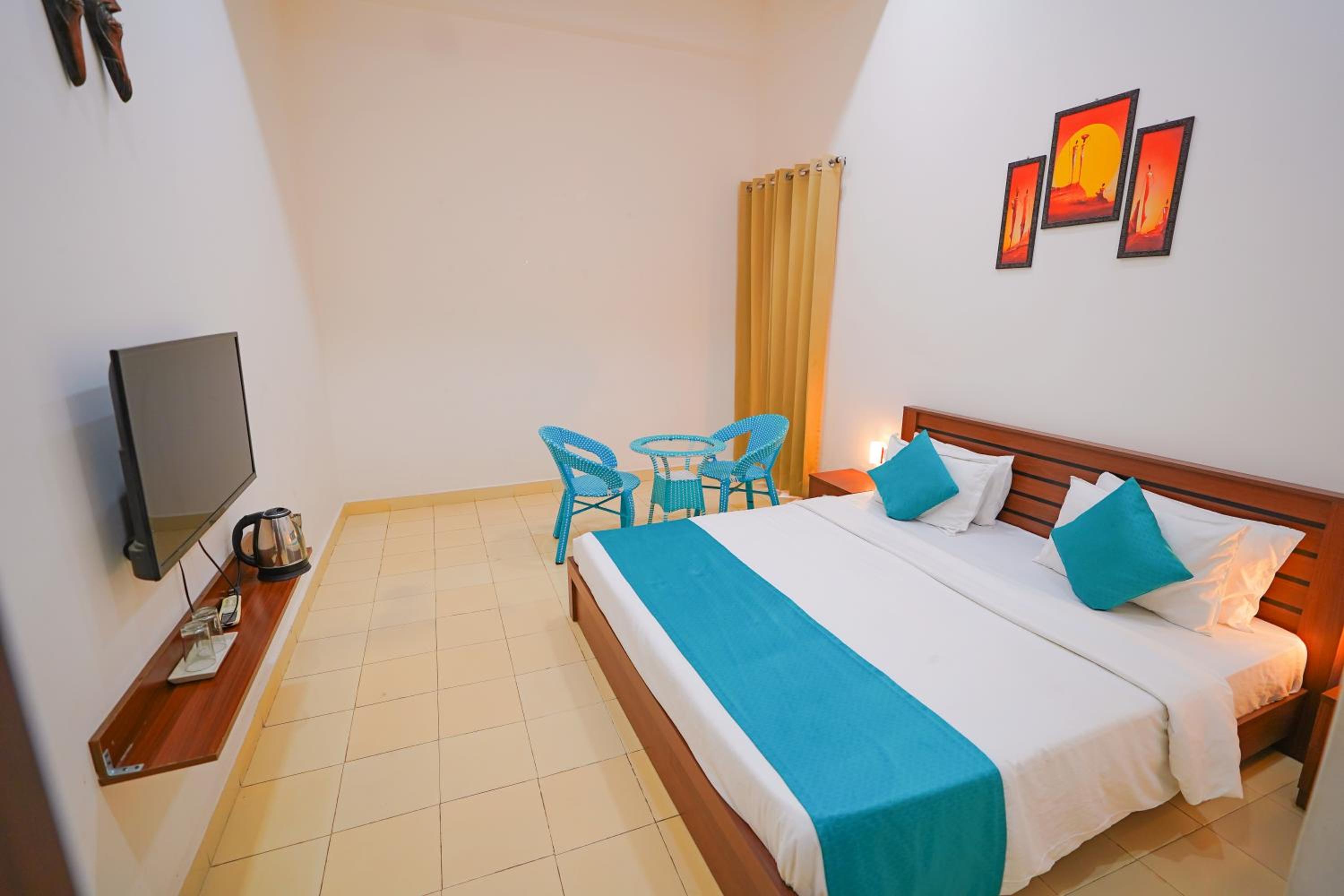 Deluxe Room - Photo 6