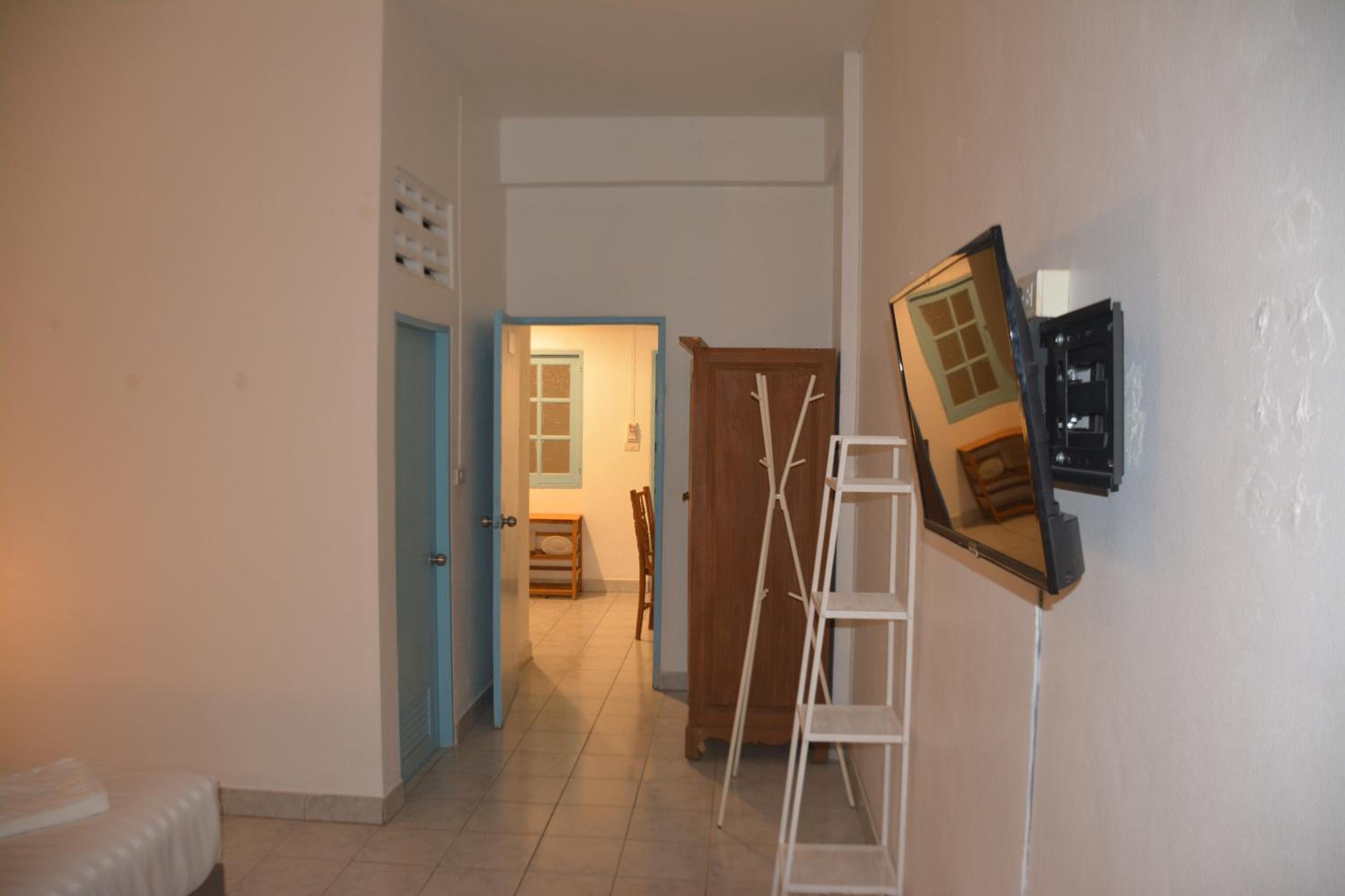 Superior Studio - Photo 16