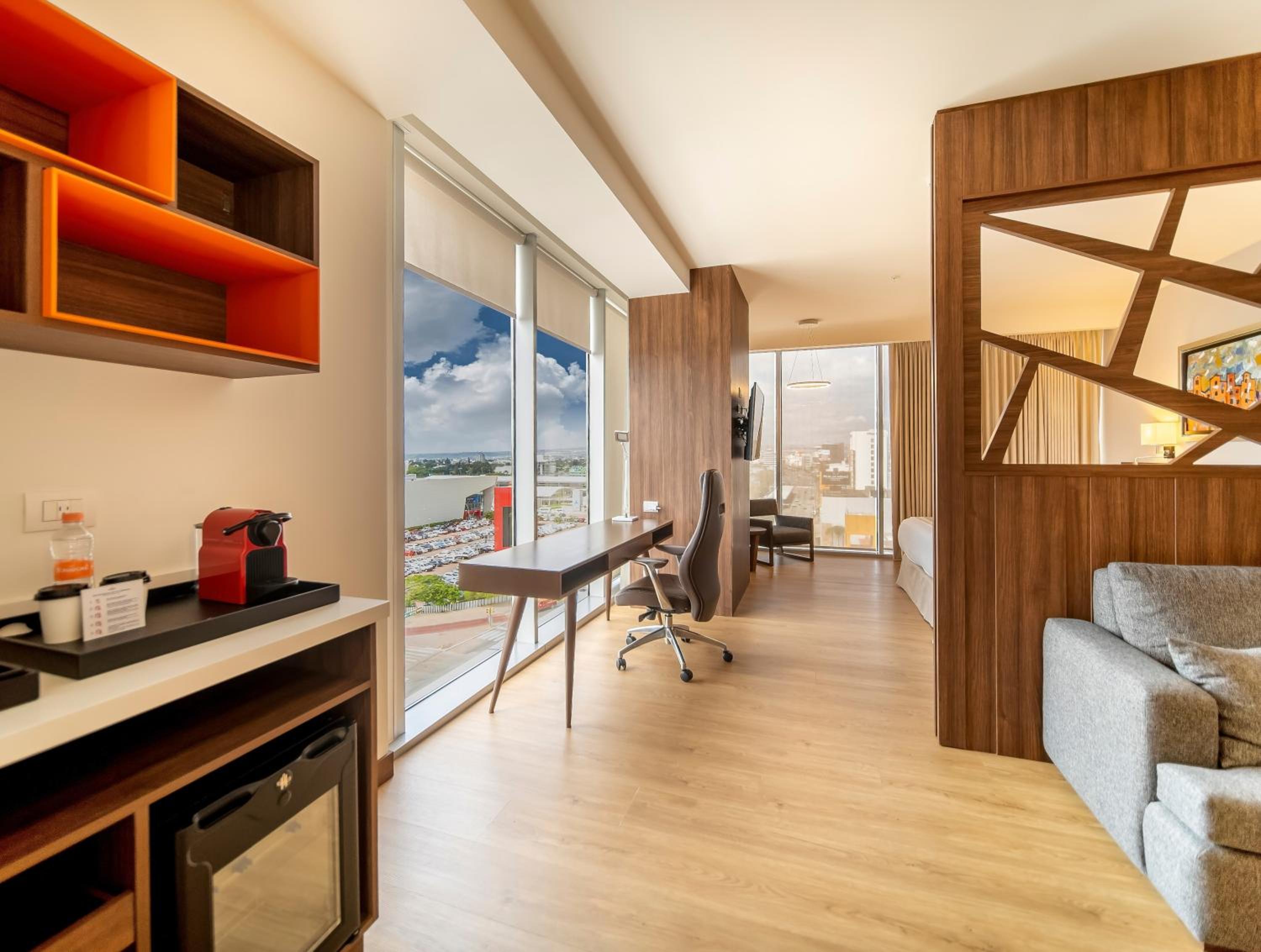 King Suite - Photo 1