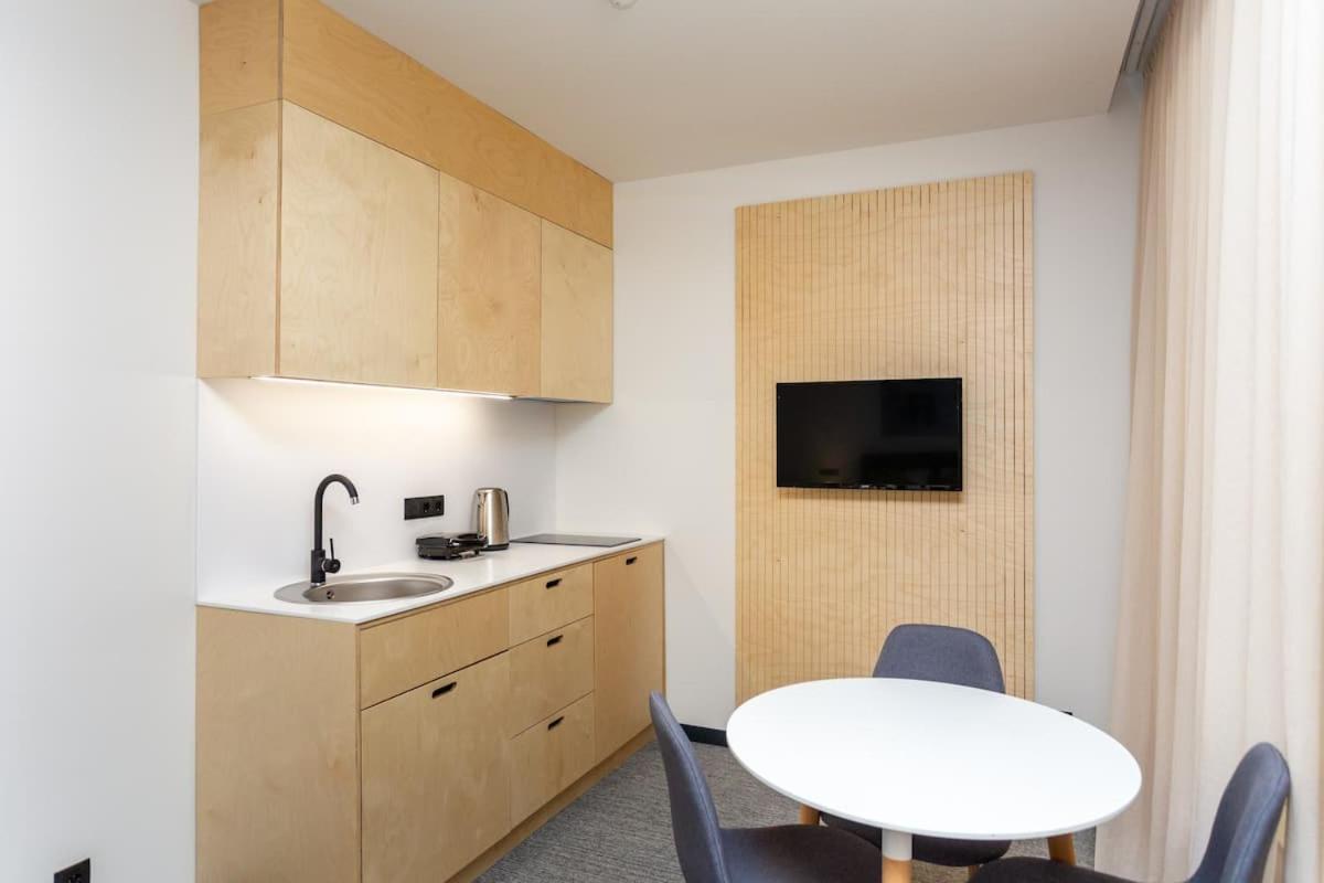 One-Bedroom Apartment photo 3