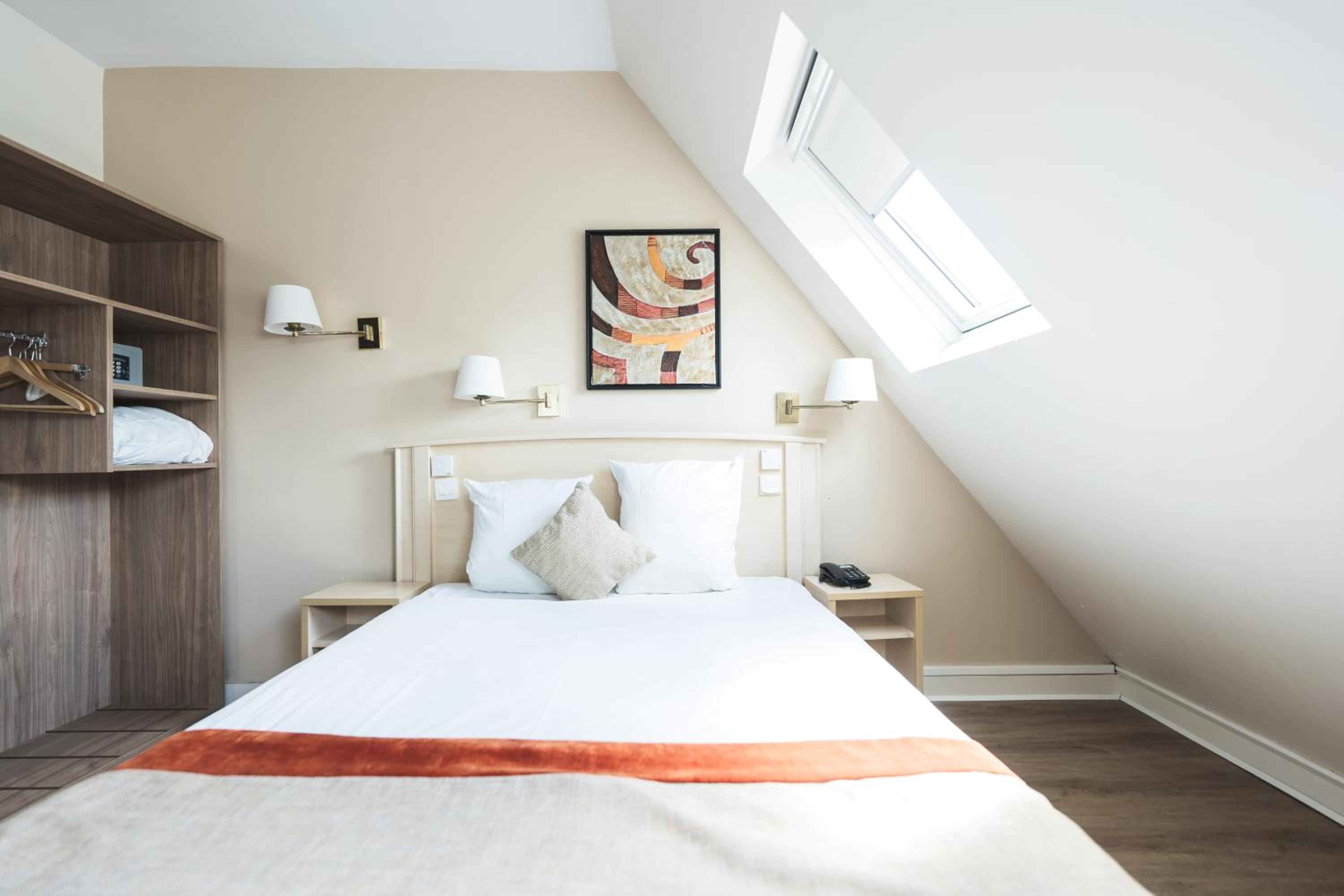 Single Room photo 2