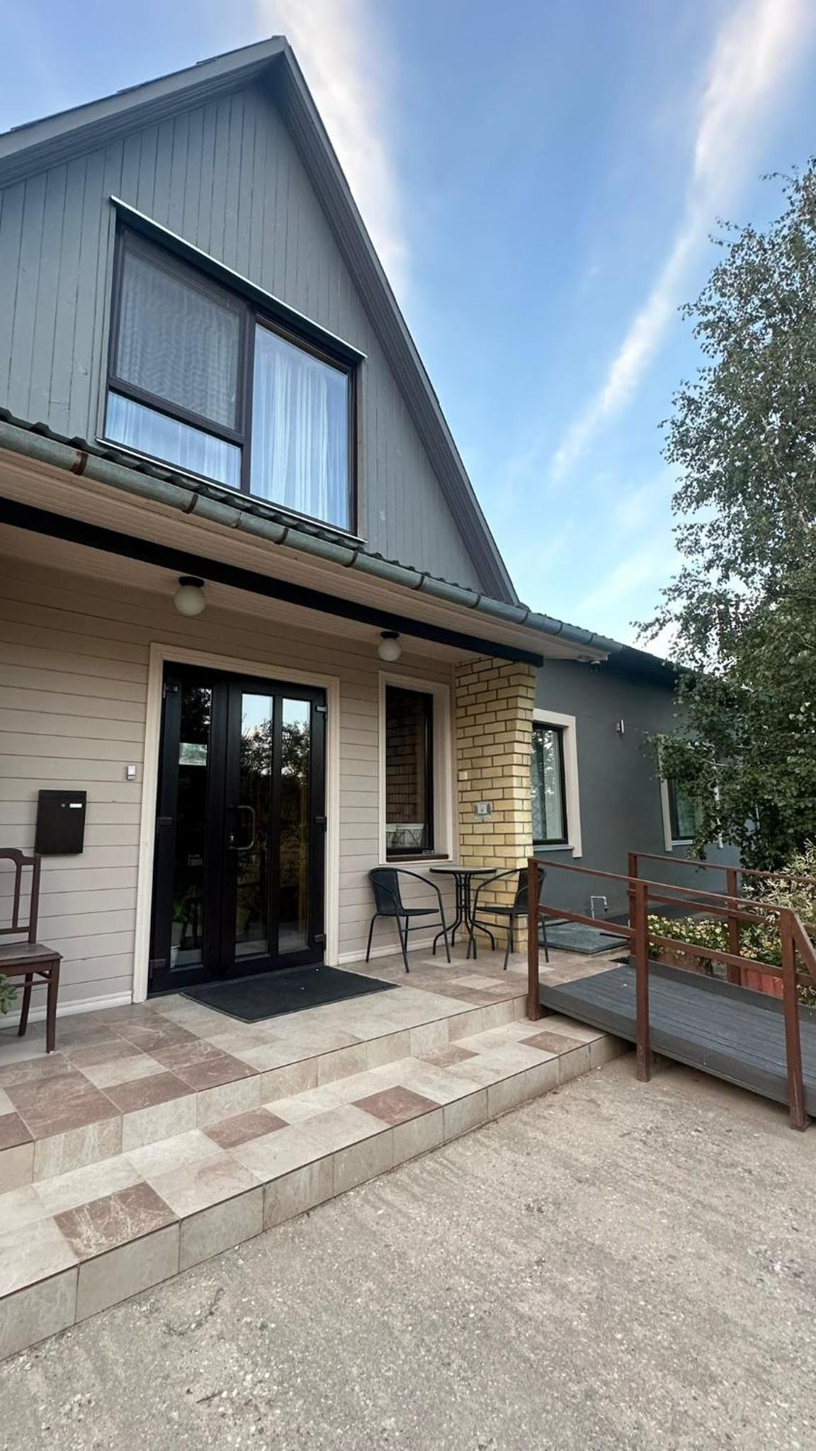 Four-Bedroom Vacation Home photo 2
