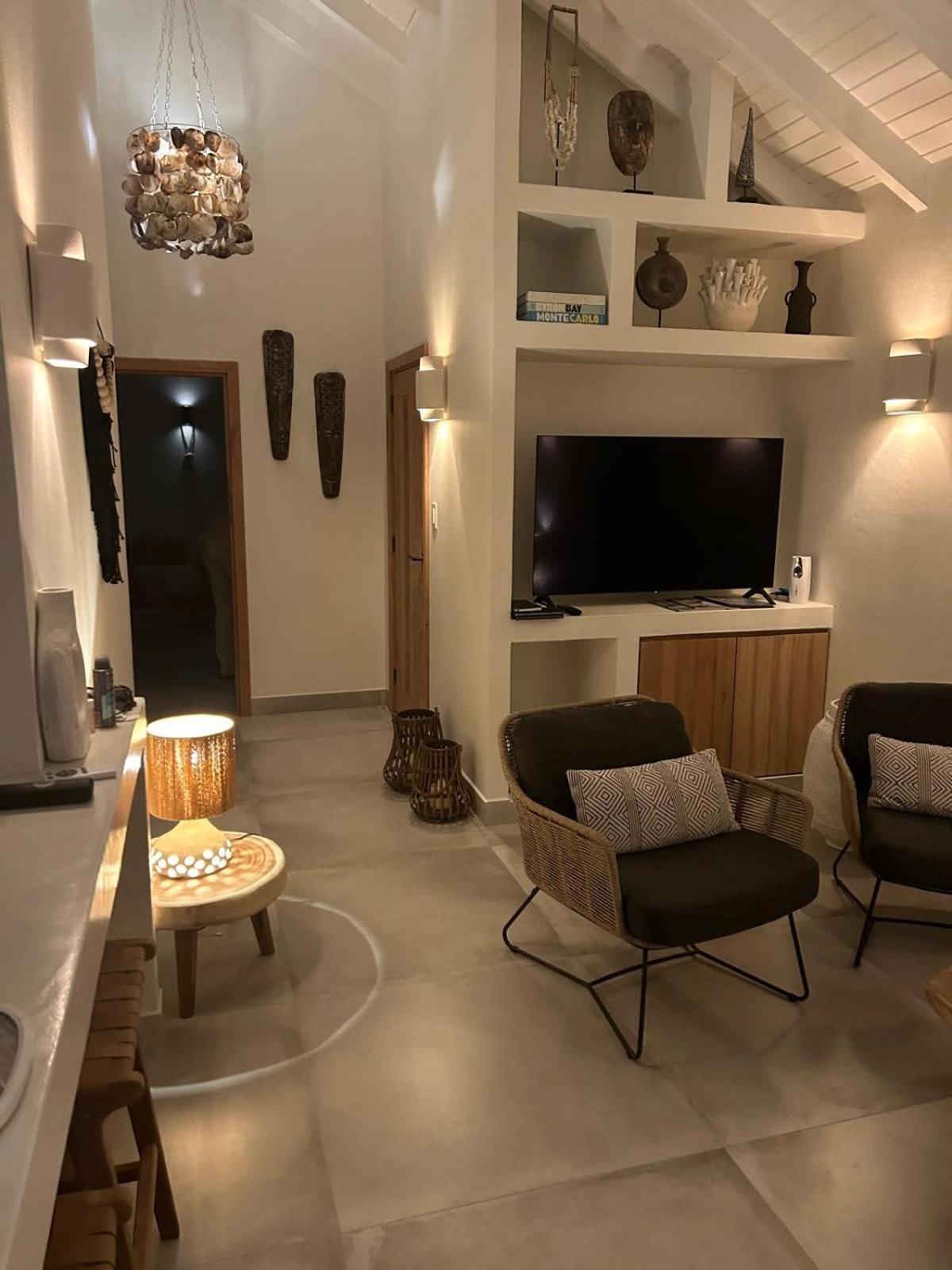 Apartment photo 2