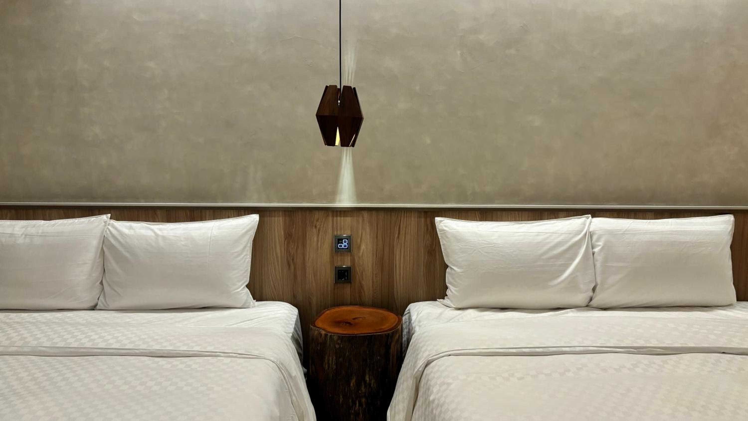 Superior Quadruple Room photo 3