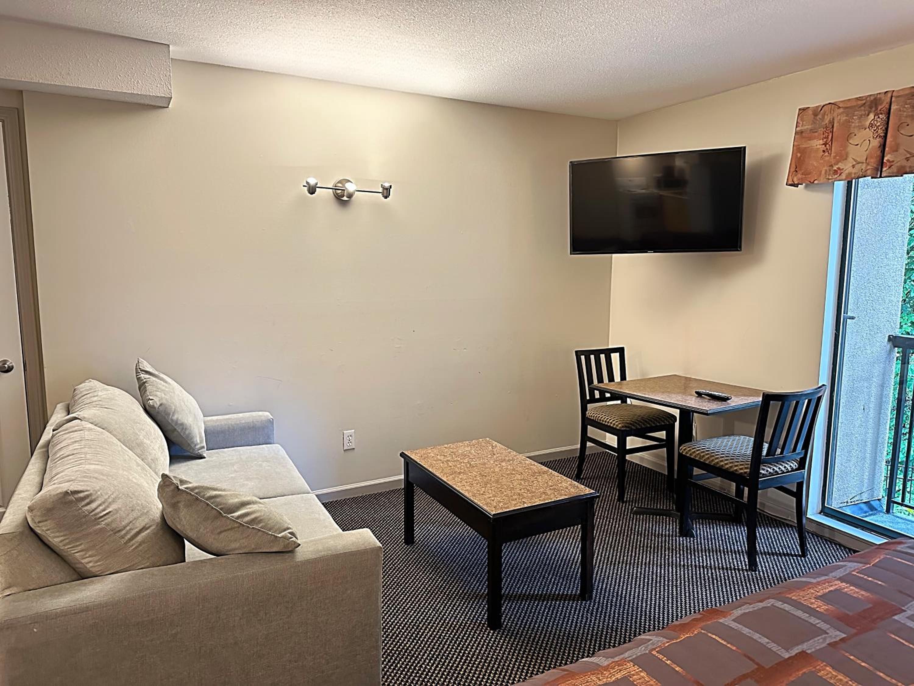 Family Suite - Photo 3