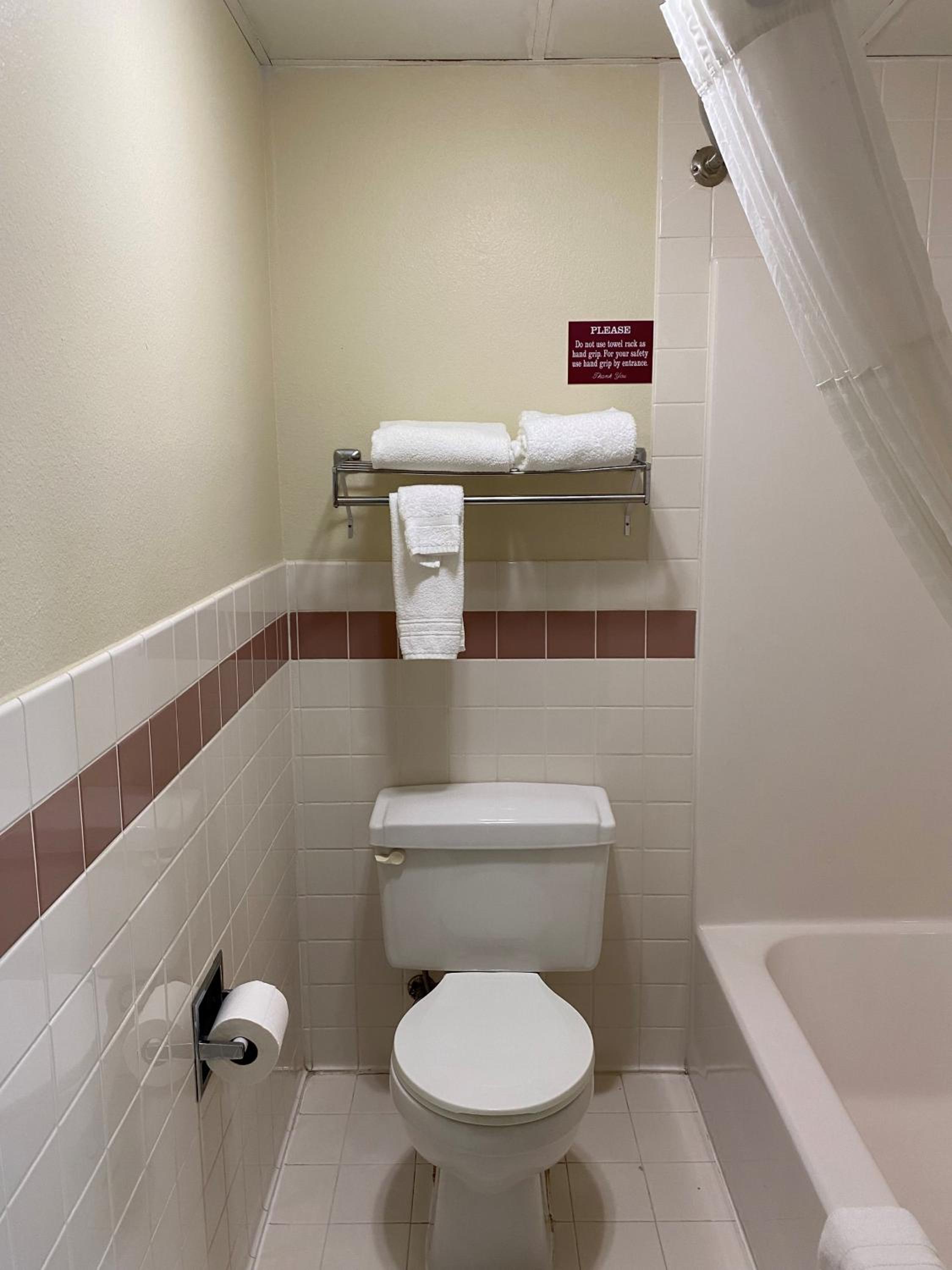 Superior King Suite - Non-Smoking photo 2