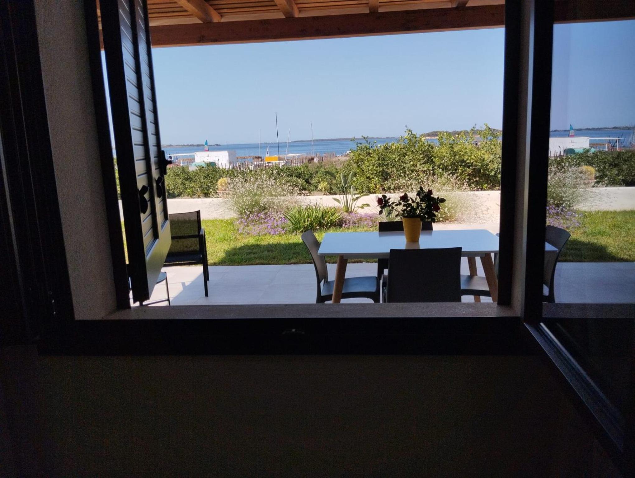 Two-Bedroom Apartment with Terrace and Sea View photo 2