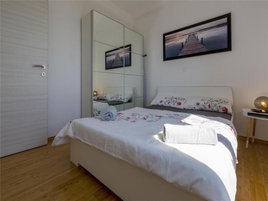 Two-Bedroom Apartment with Balcony and Sea View