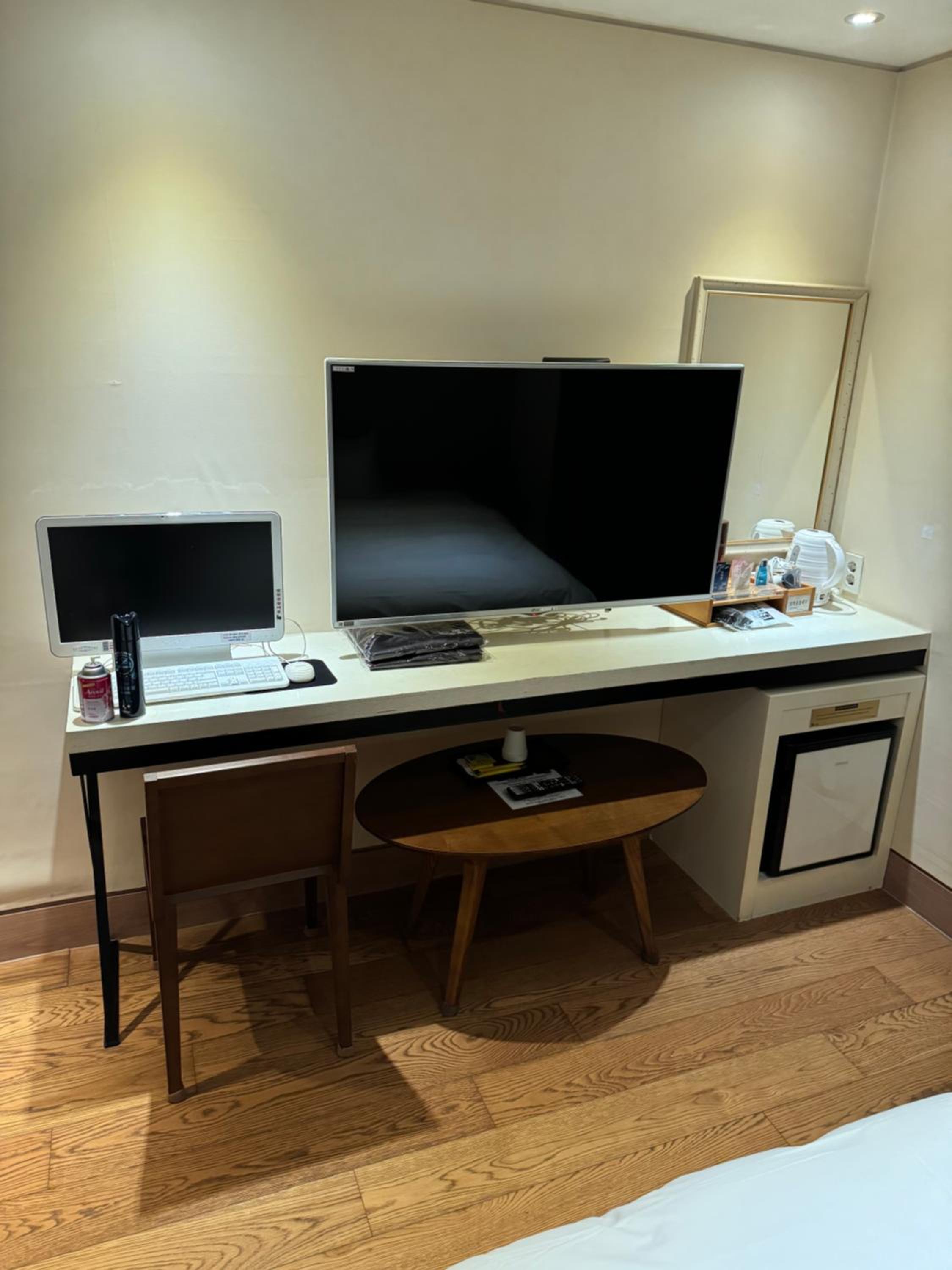 Twin Room - Photo 2