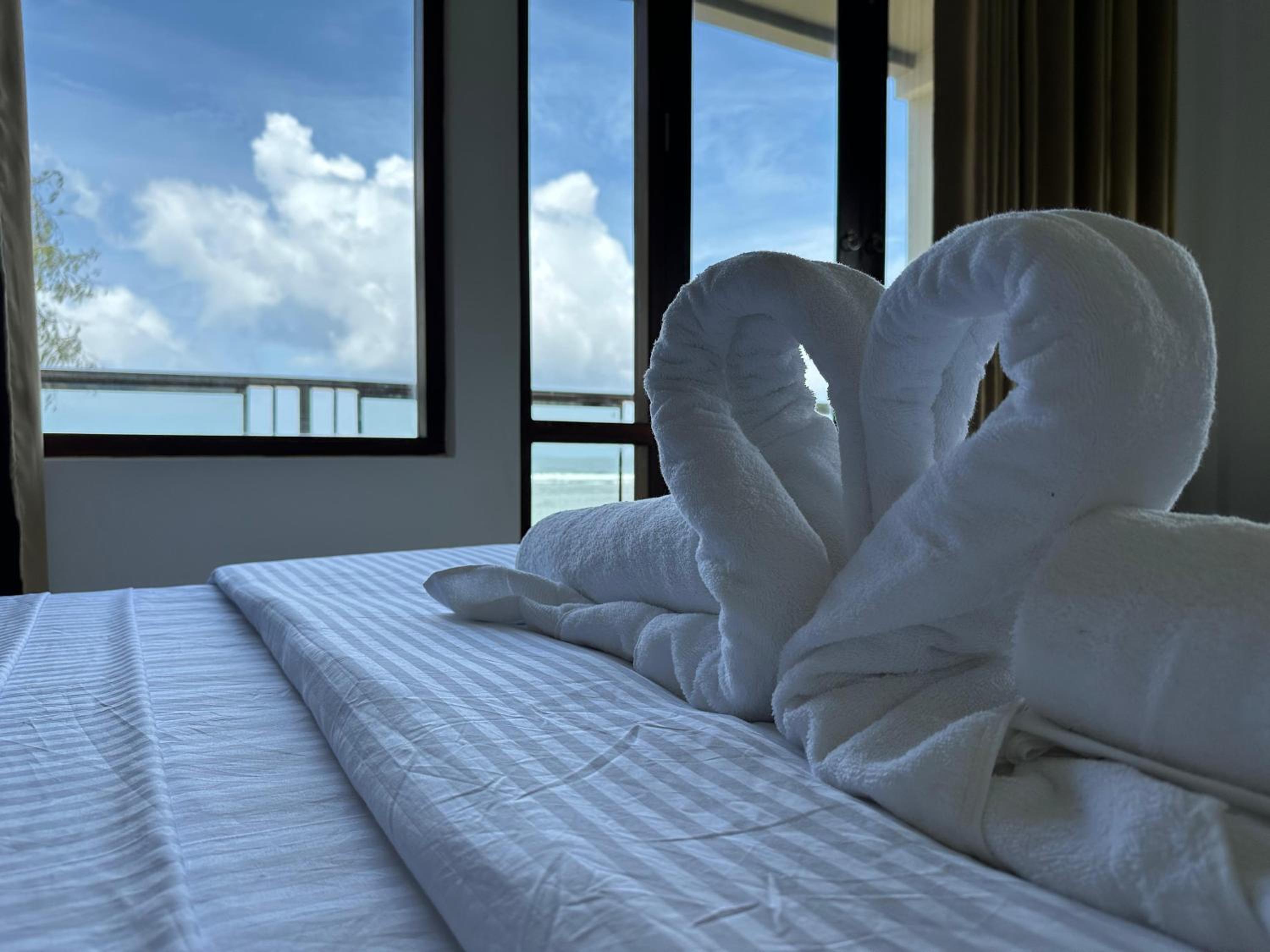 Deluxe Double Room with Balcony photo 3