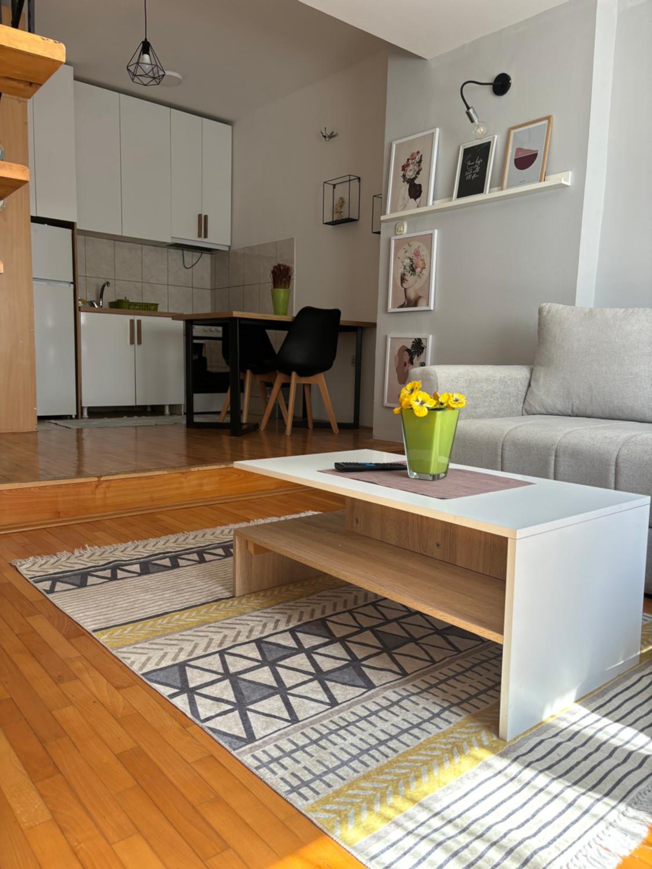 One-Bedroom Apartment