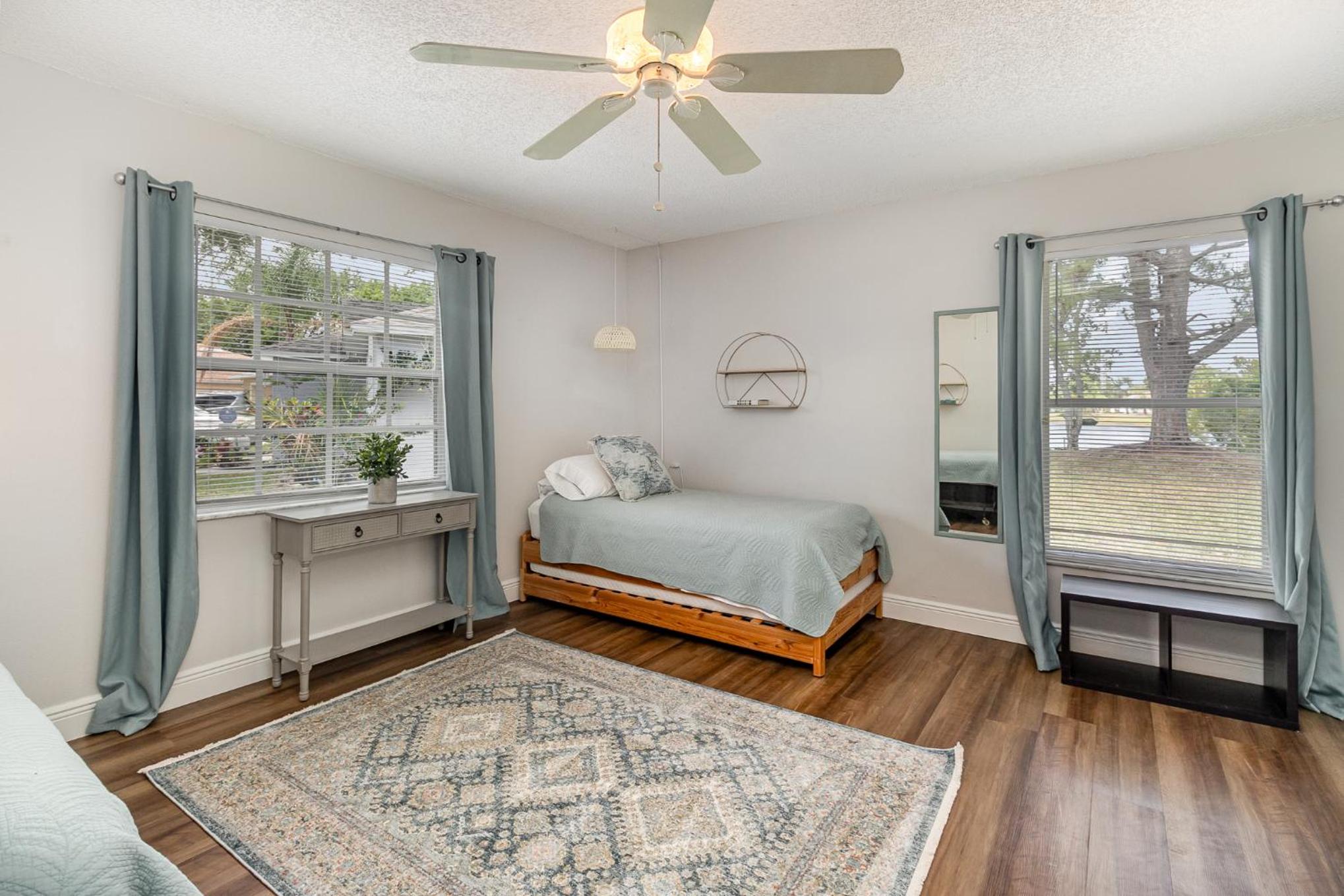 Three-Bedroom House photo 2