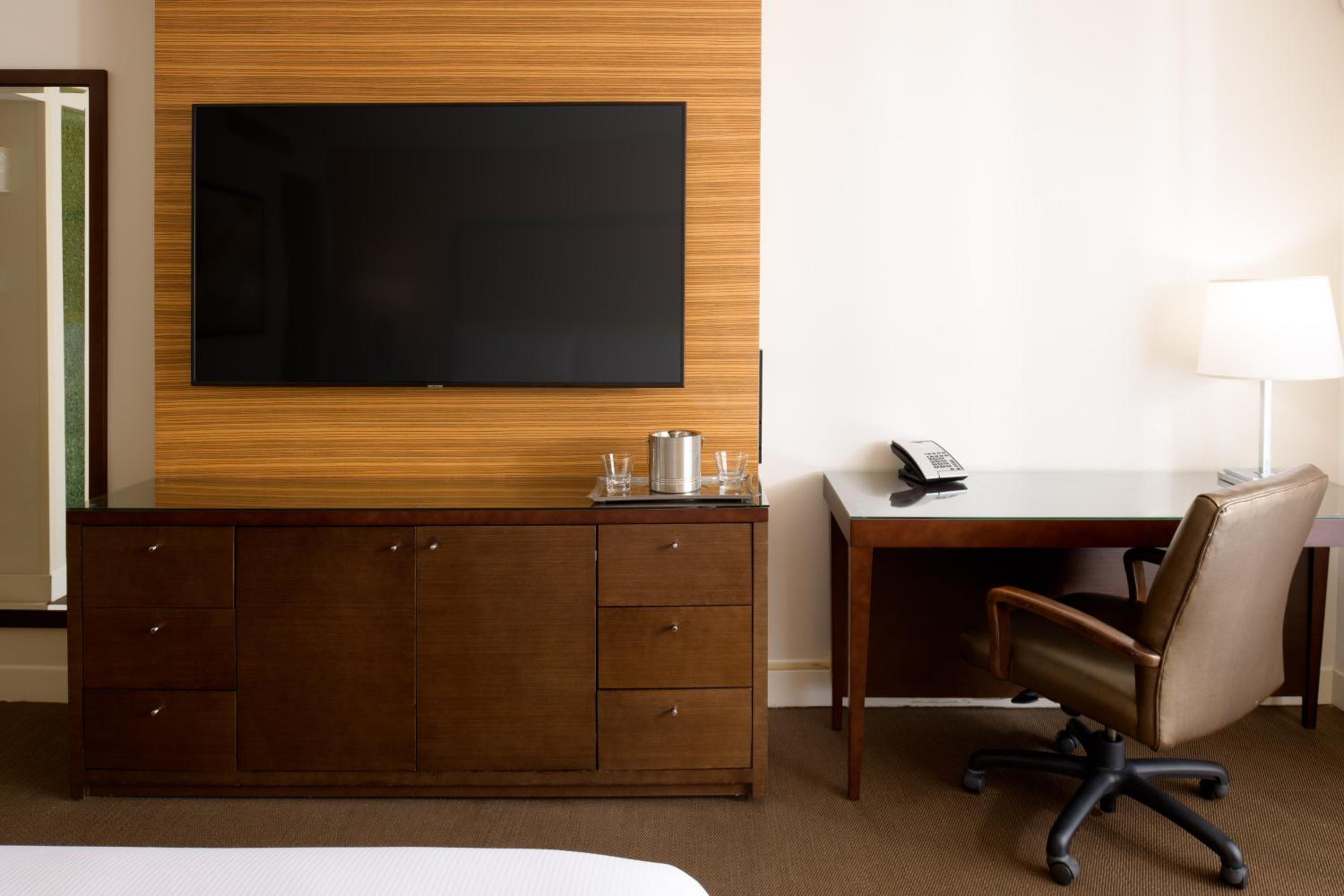 Deluxe Queen Room with Two Queen Beds and Ocean View