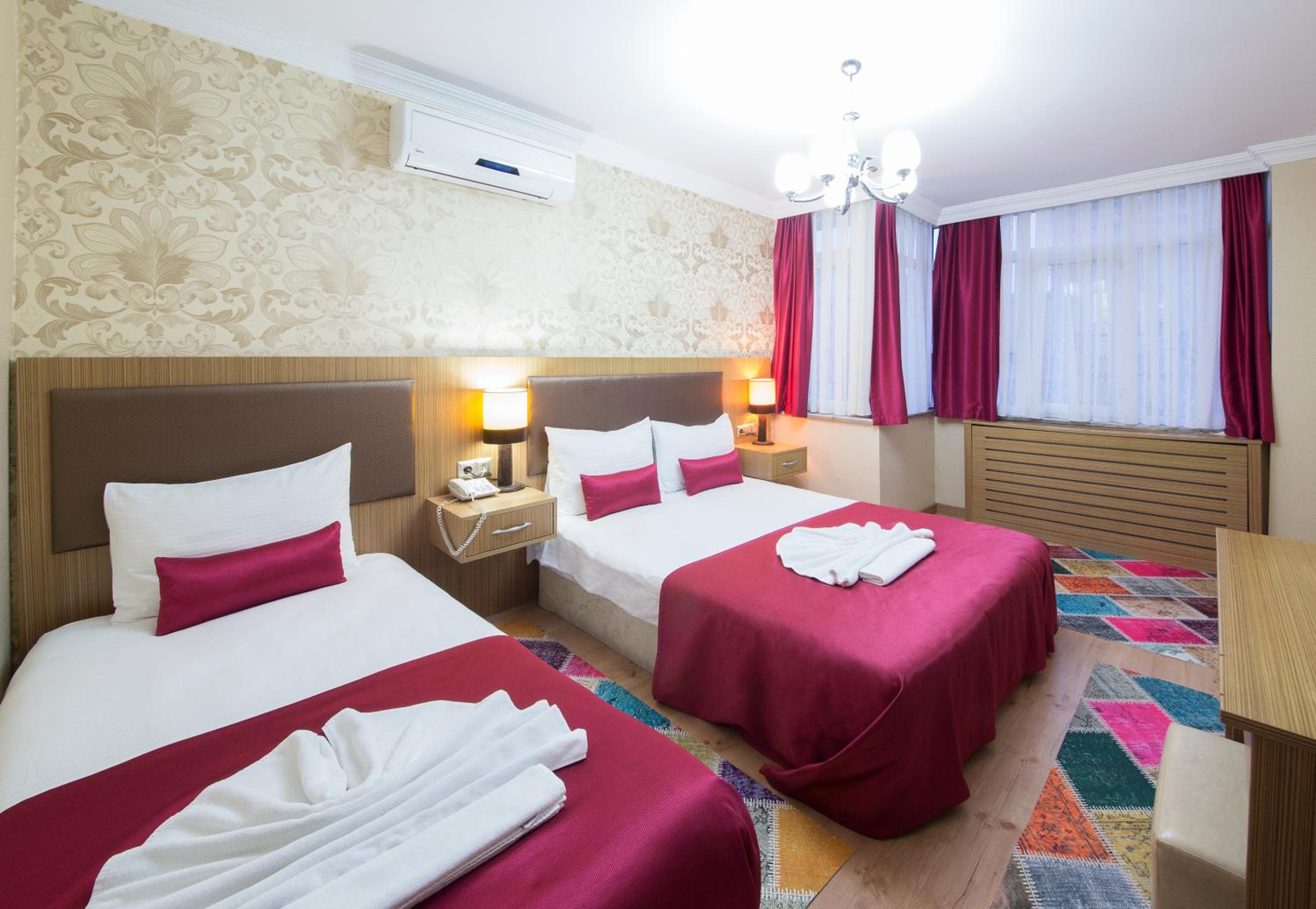 Superior Triple Room photo 3