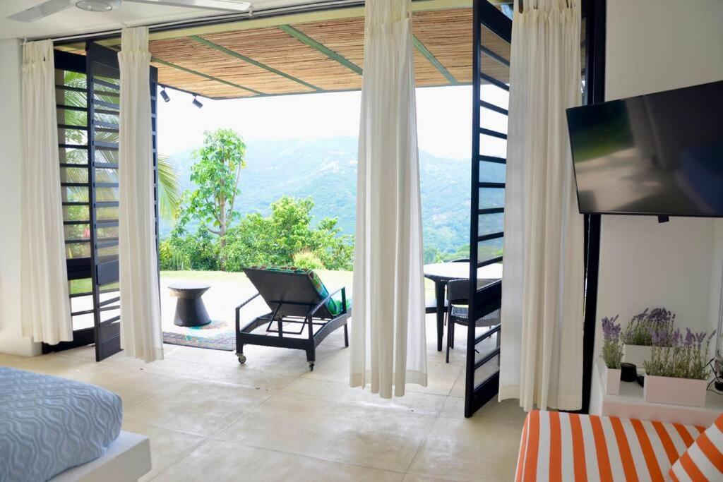 Villa photo 2