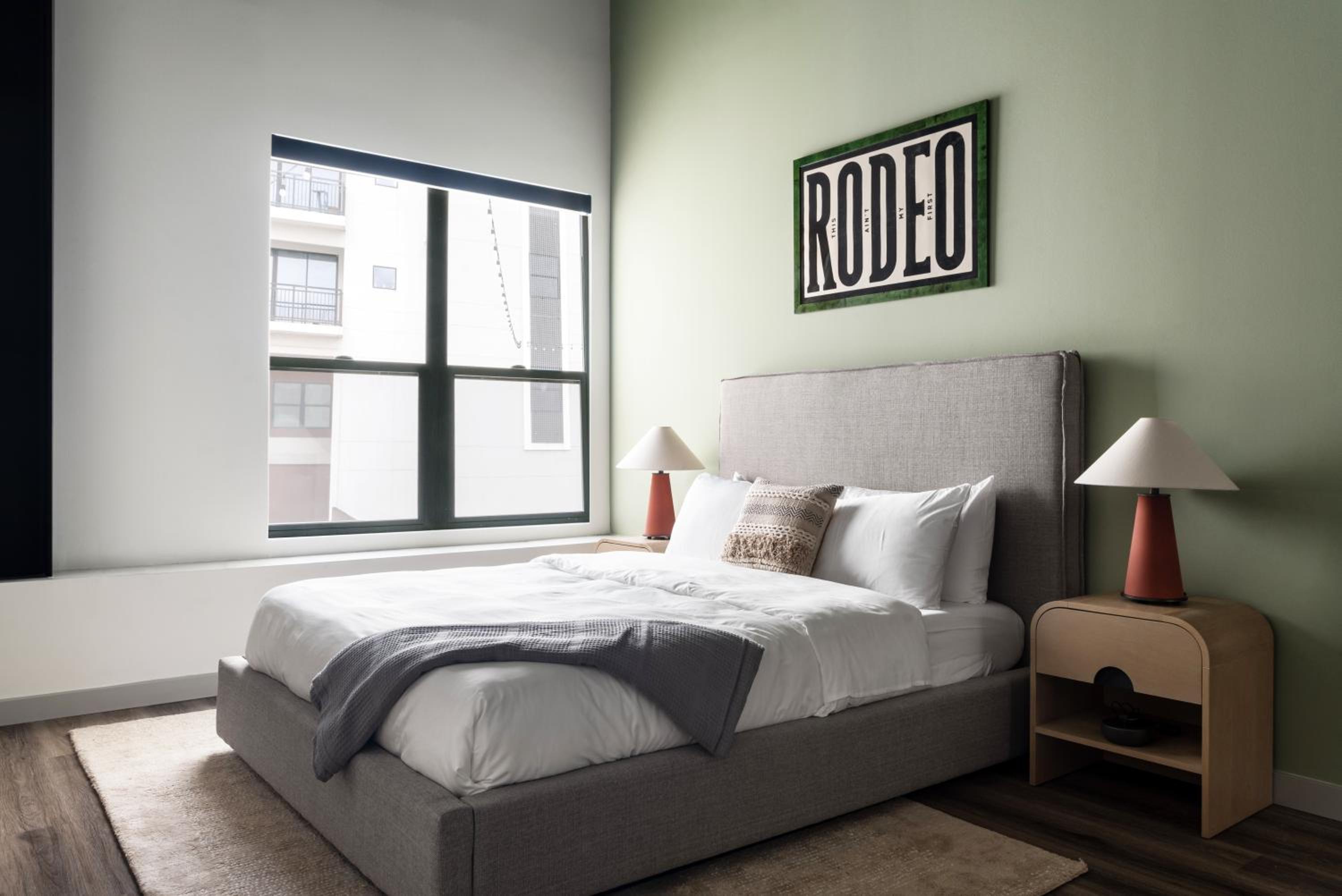 Studio Apartment photo 1
