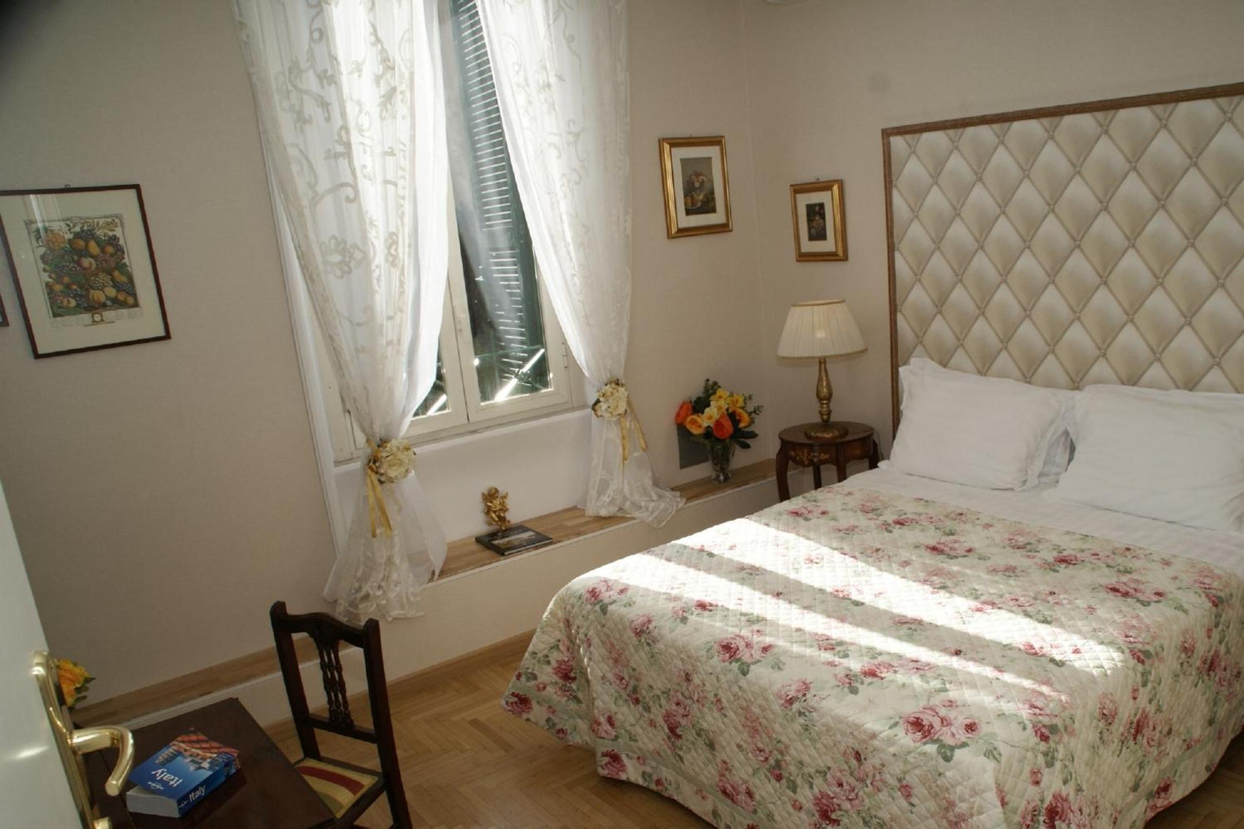 Deluxe Double or Twin Room photo 1