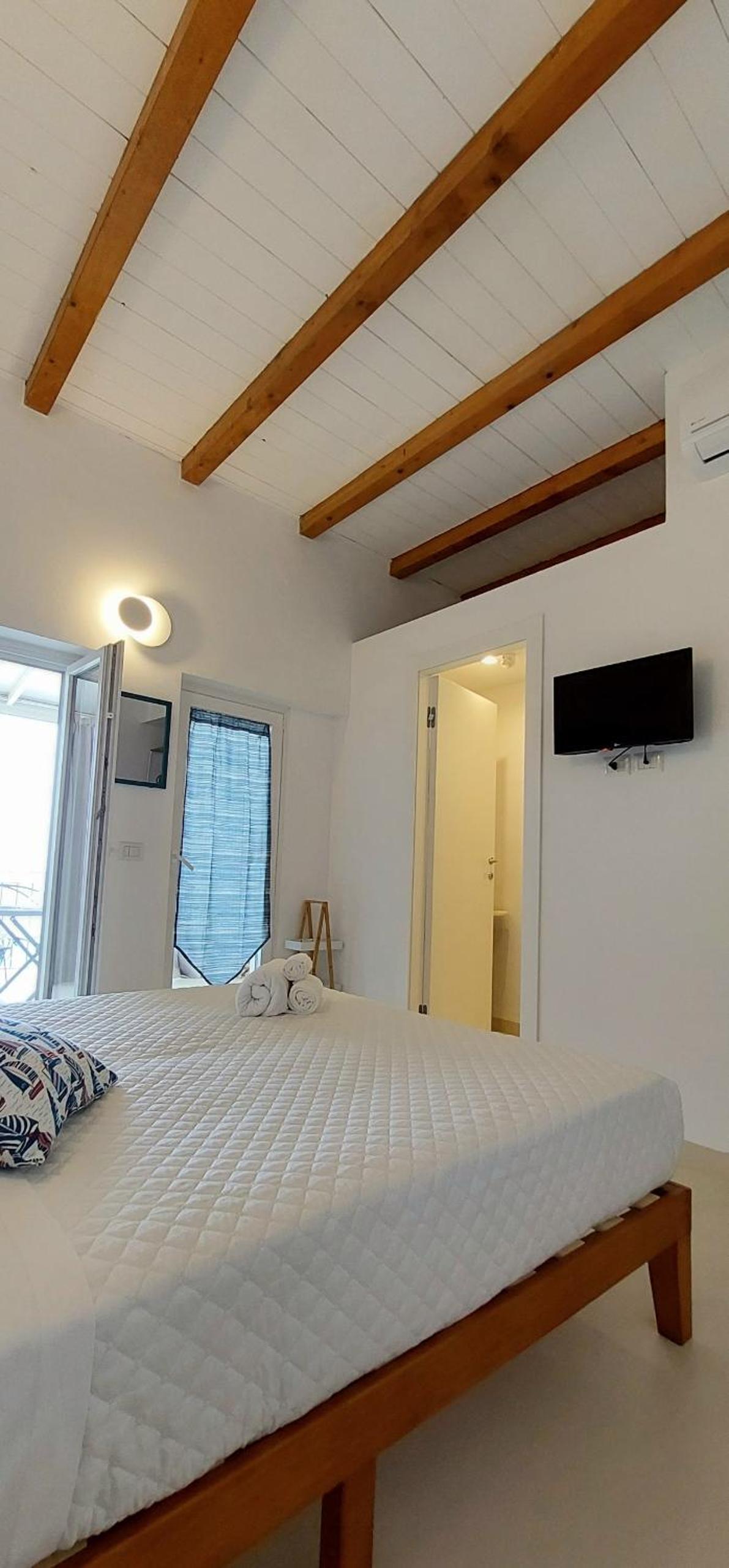 One-Bedroom Apartment with Sea View and Terrace