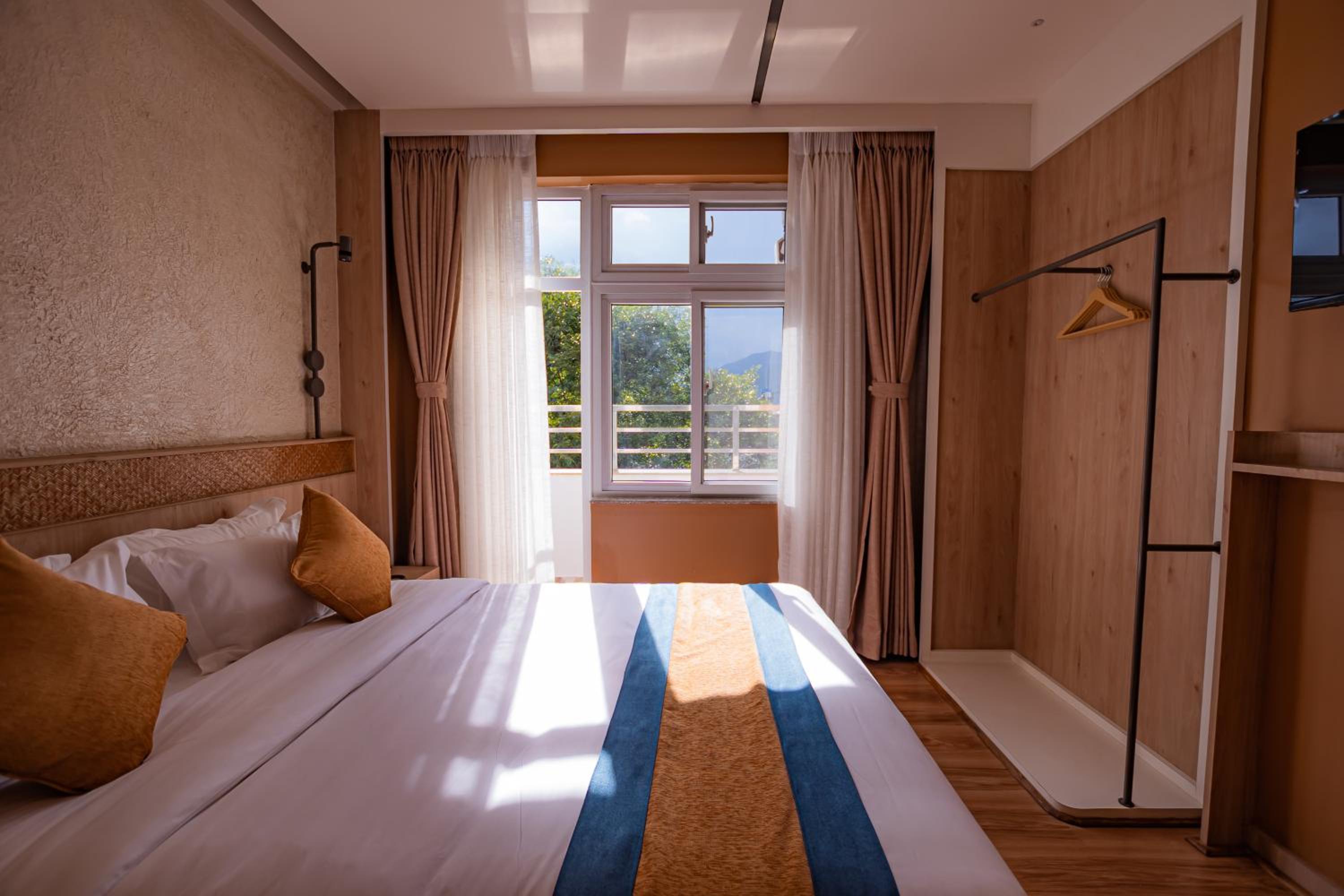 Deluxe Double Room - Photo 18