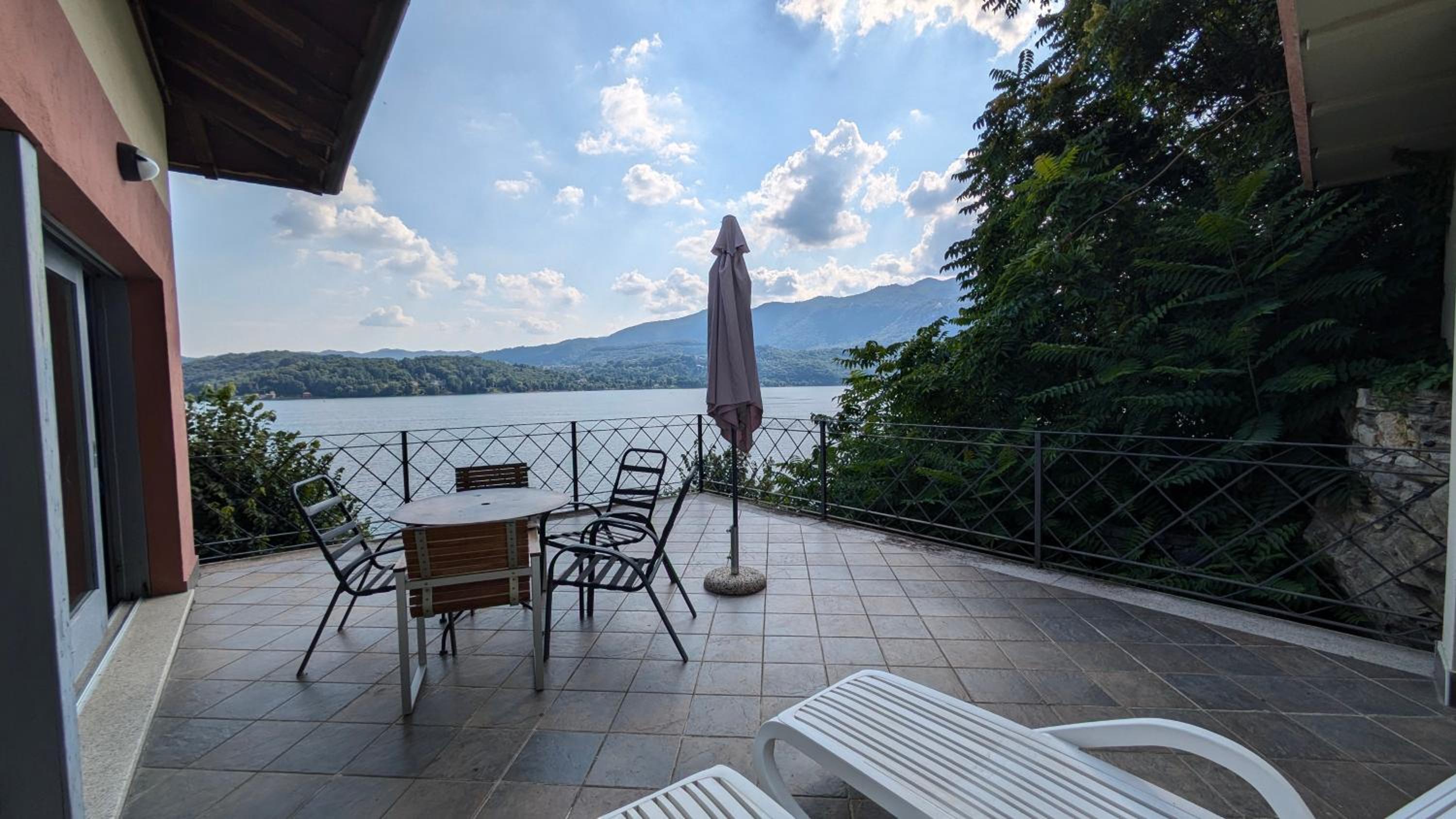 Apartment with Lake View - Photo 40