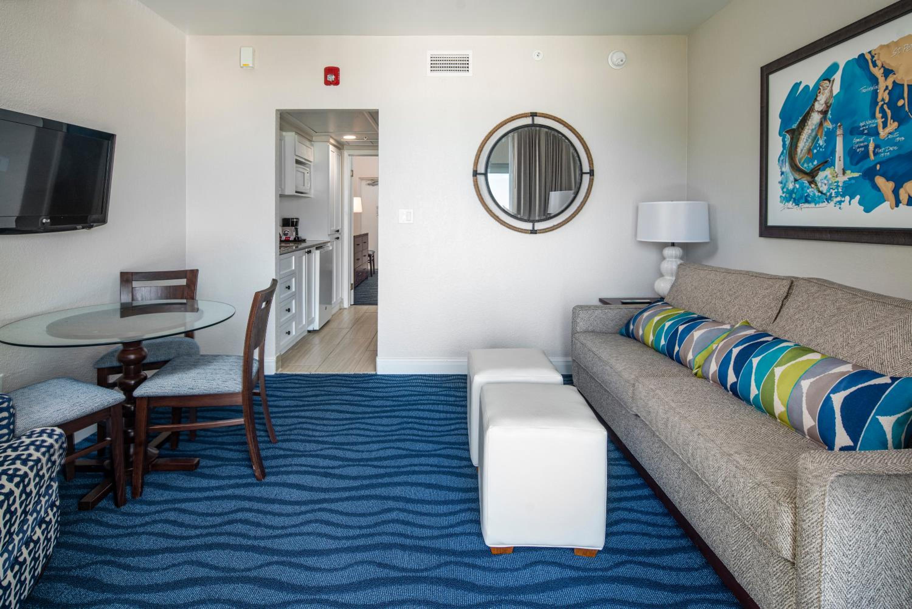 One-Bedroom Suite with Balcony and Gulf View  - Photo 4