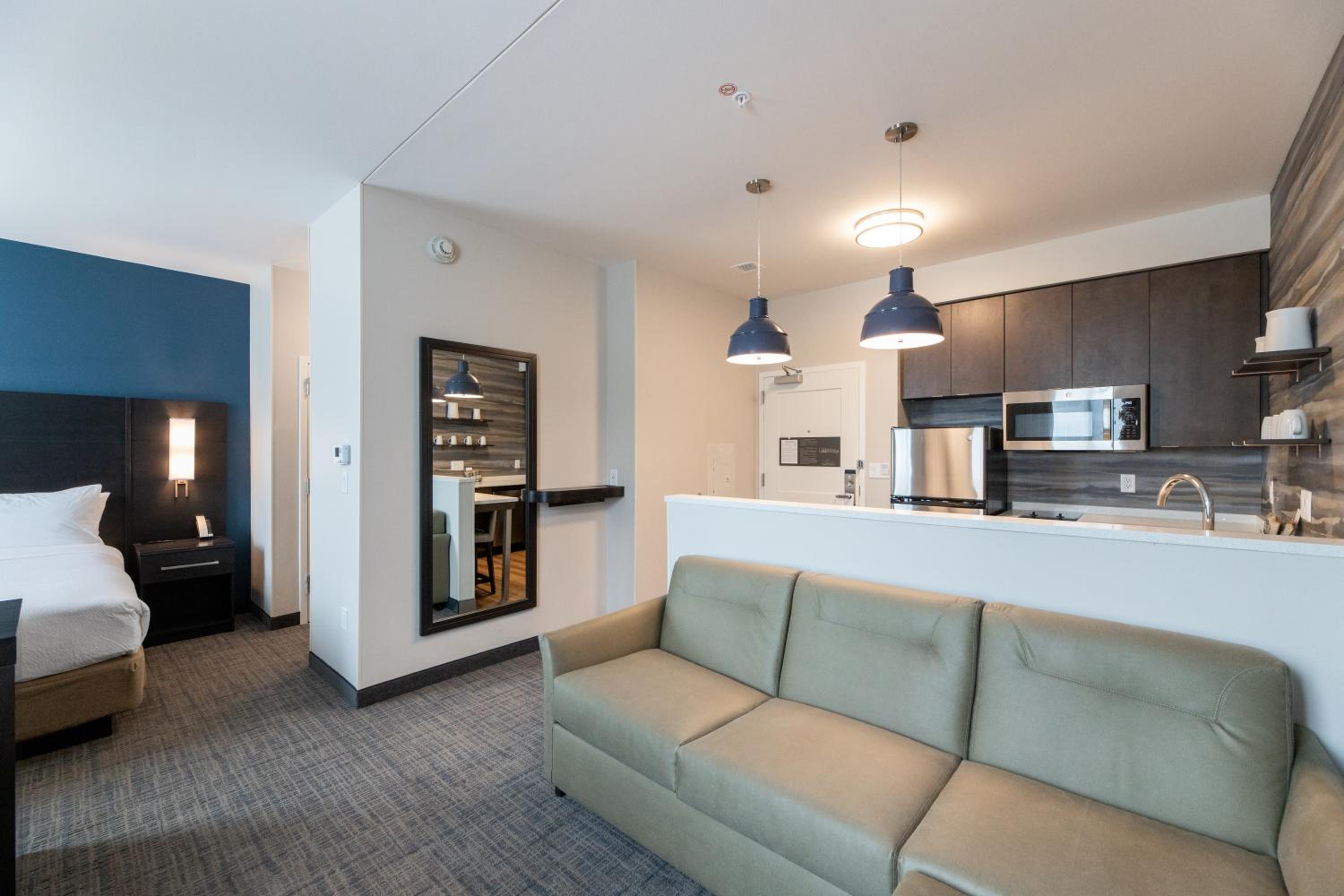 King Studio with Sofa Bed and City View - Photo 1