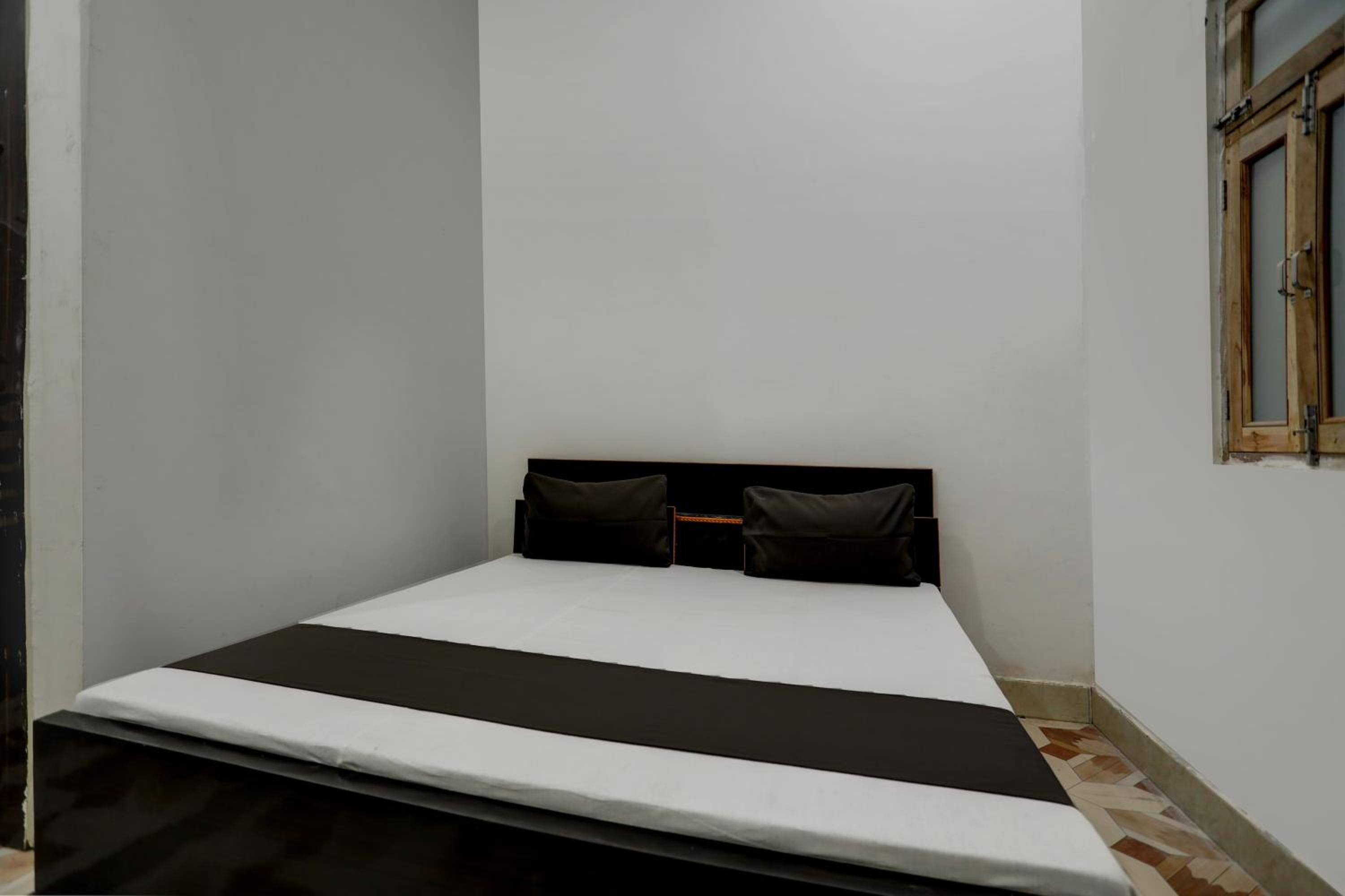 Classic Triple Room photo 2