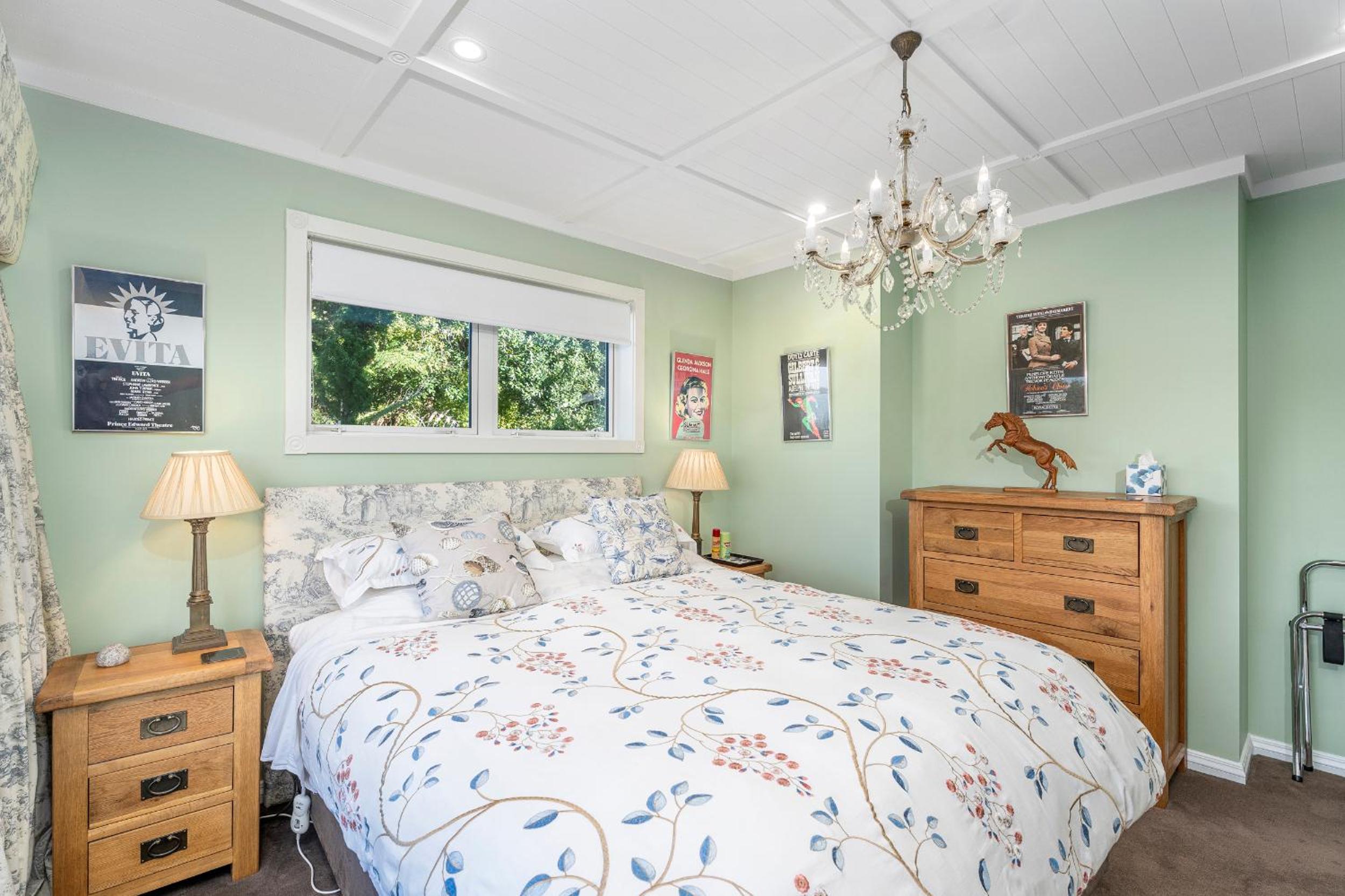 King Suite with Ocean View photo 3