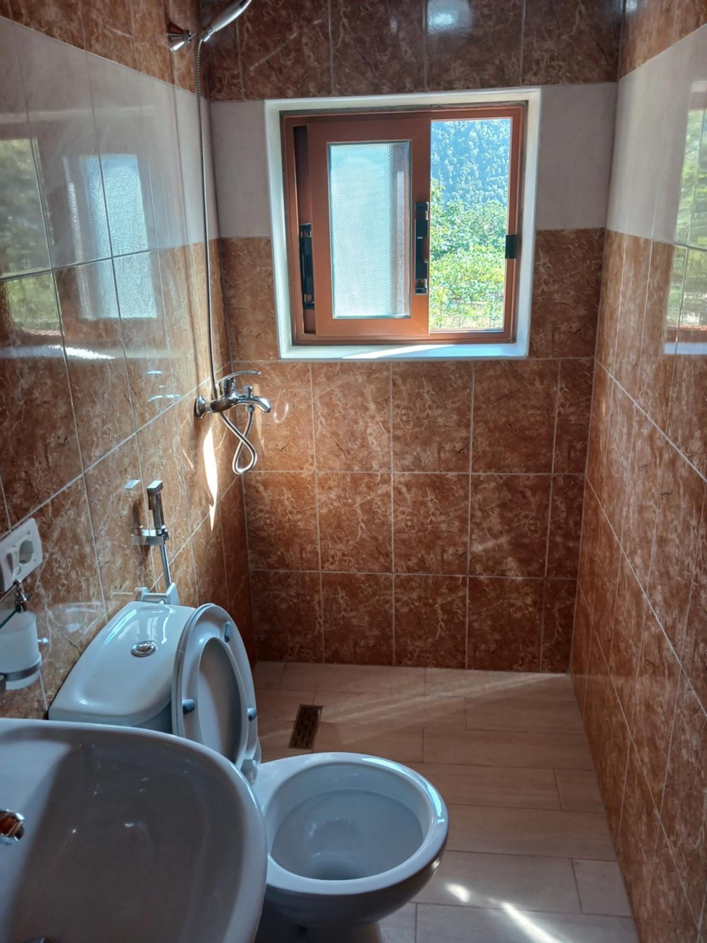 Double Room with Balcony (3 Adults) photo 1