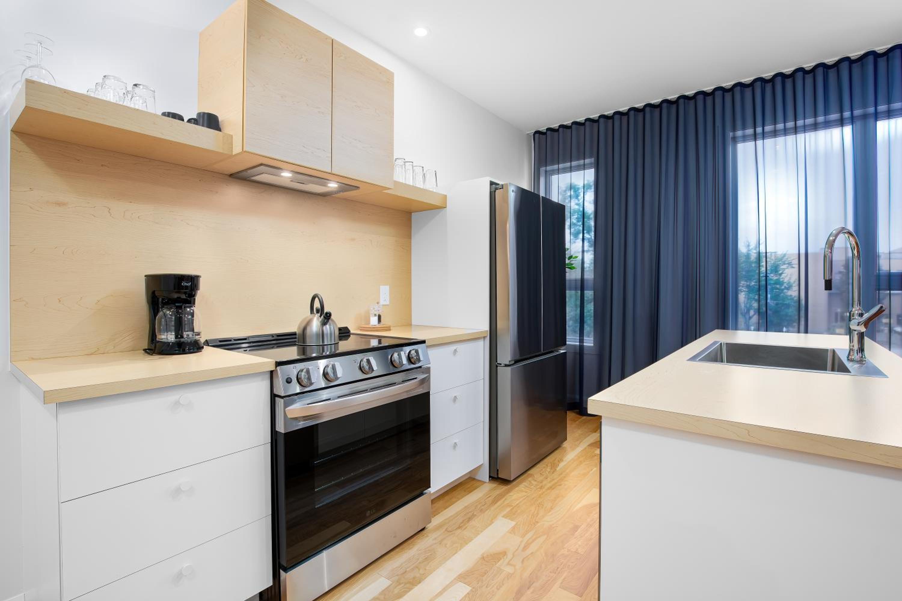 Apartment - 2 queen bedrooms and 2 bathrooms