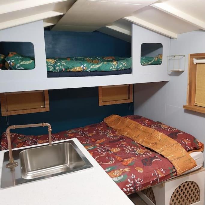 Mobile Home photo 3