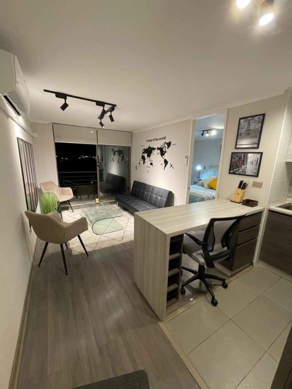 One-Bedroom Apartment photo 3