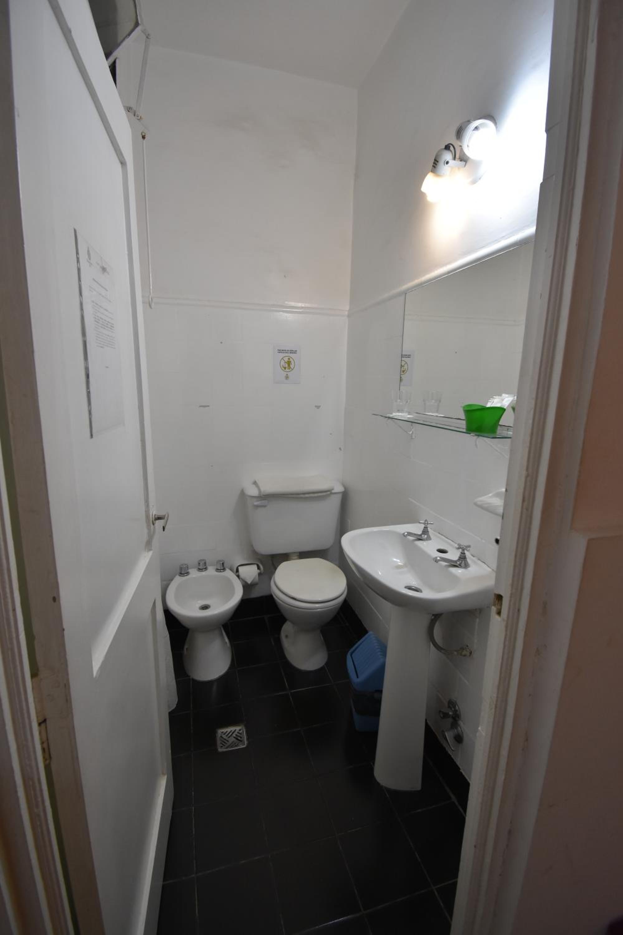 Standard Double Room photo 3