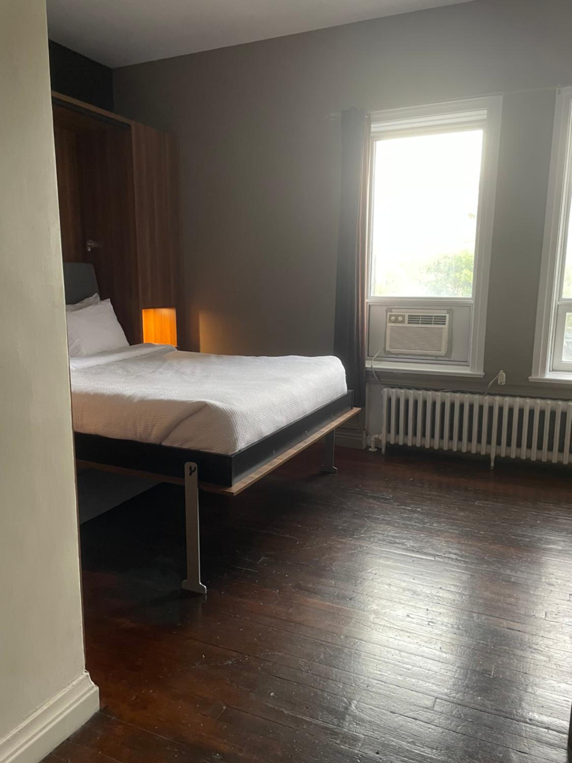 Deluxe Queen Room - Photo 5