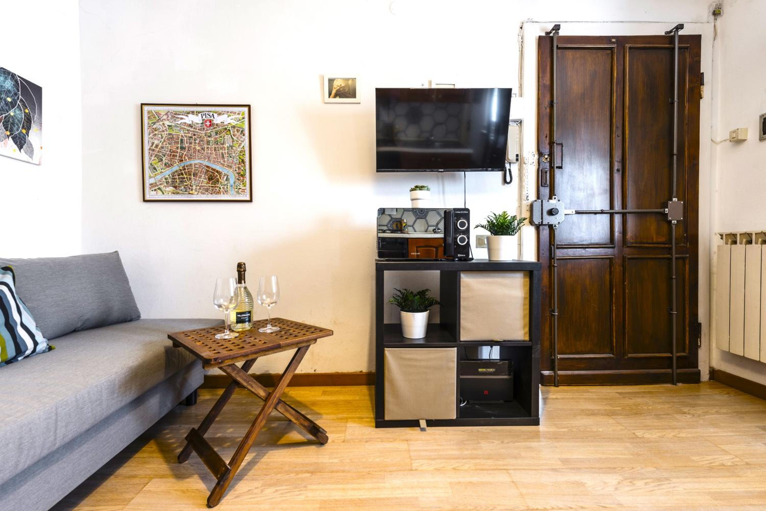 One-Bedroom Apartment