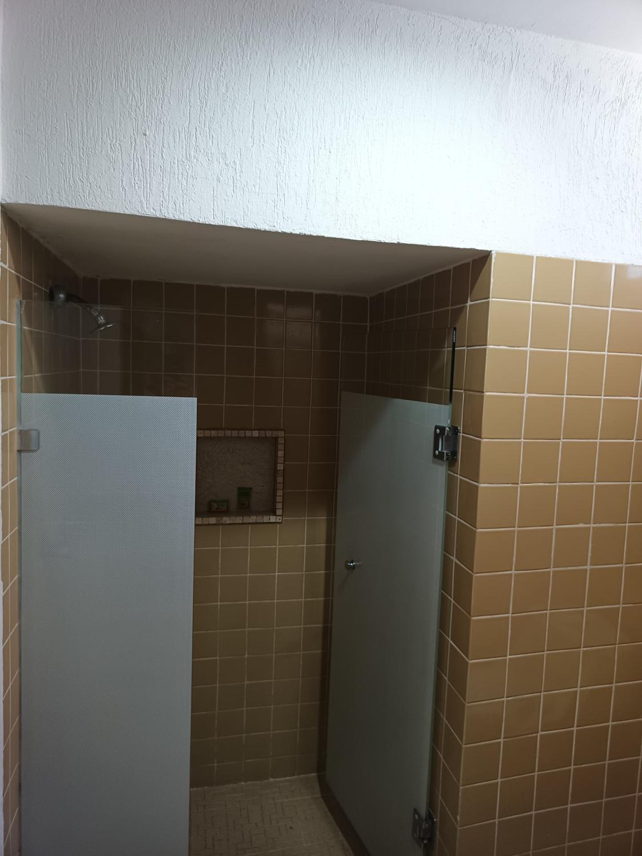 Quadruple Room with Private Bathroom photo 3