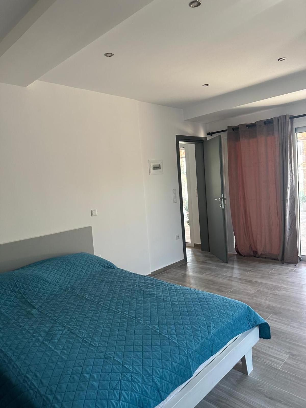 Double Room with Private Bathroom photo 3