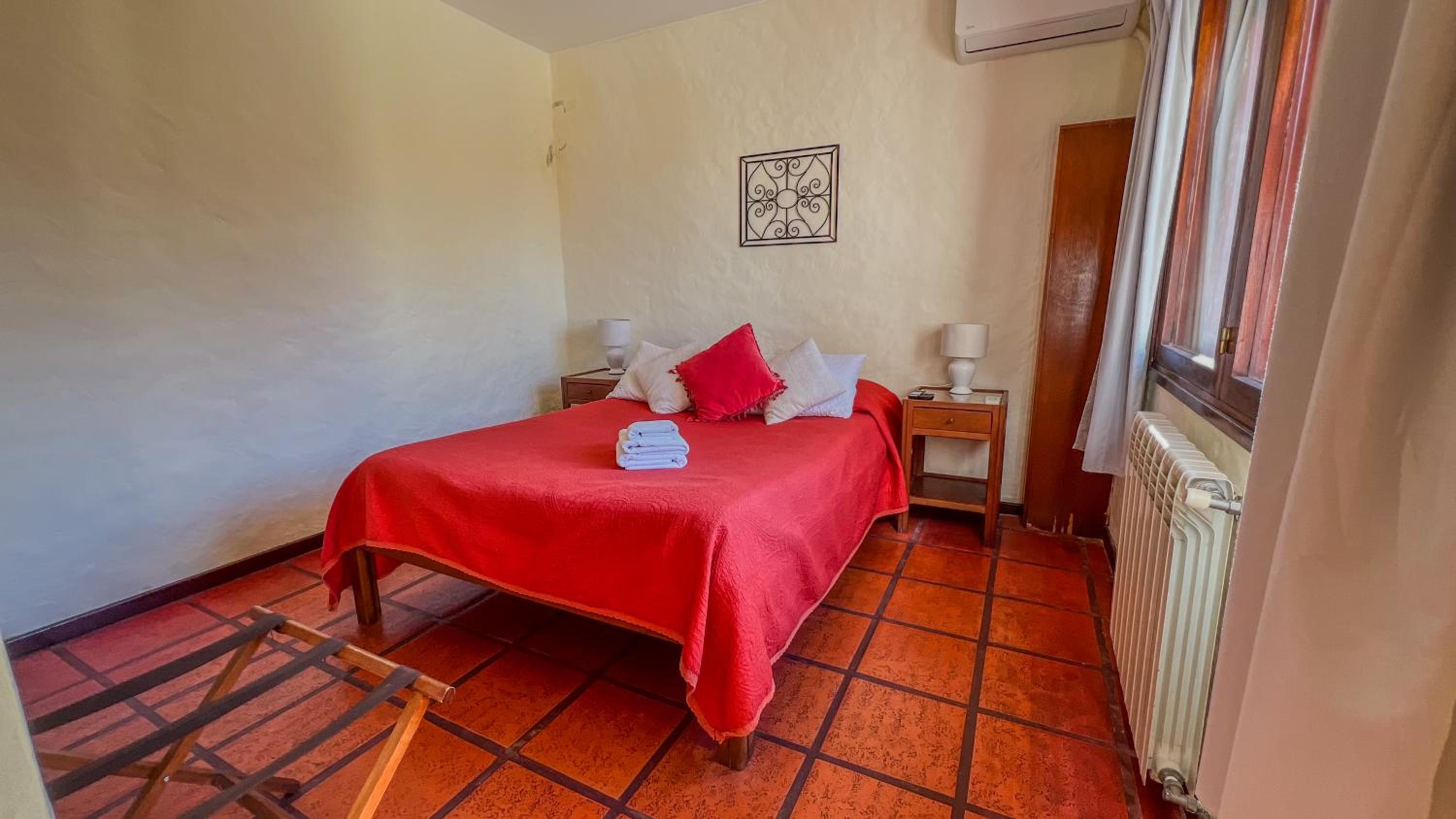 Standard Single Room with Private Bathroom photo 3