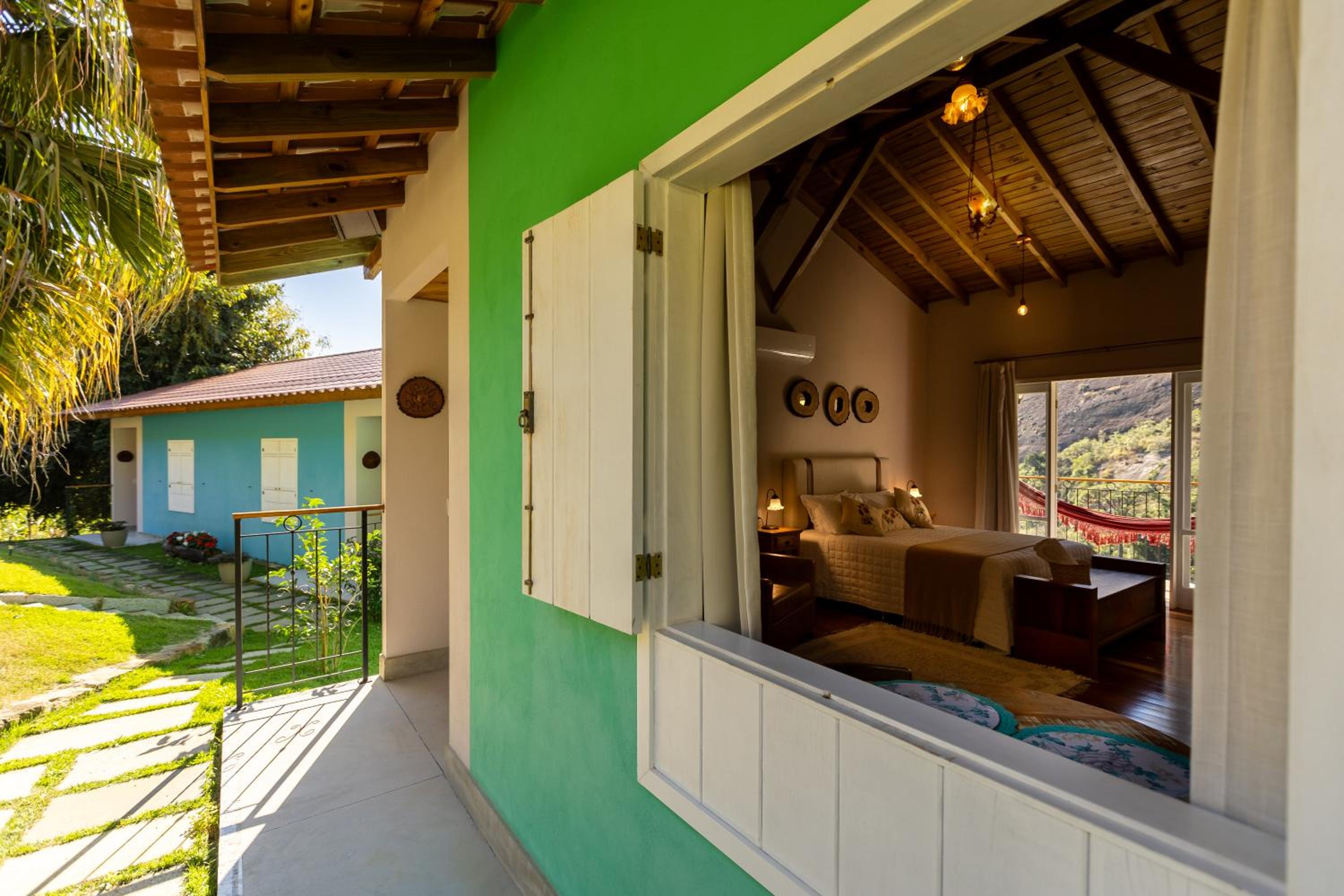 Suite with Mountain View photo 3