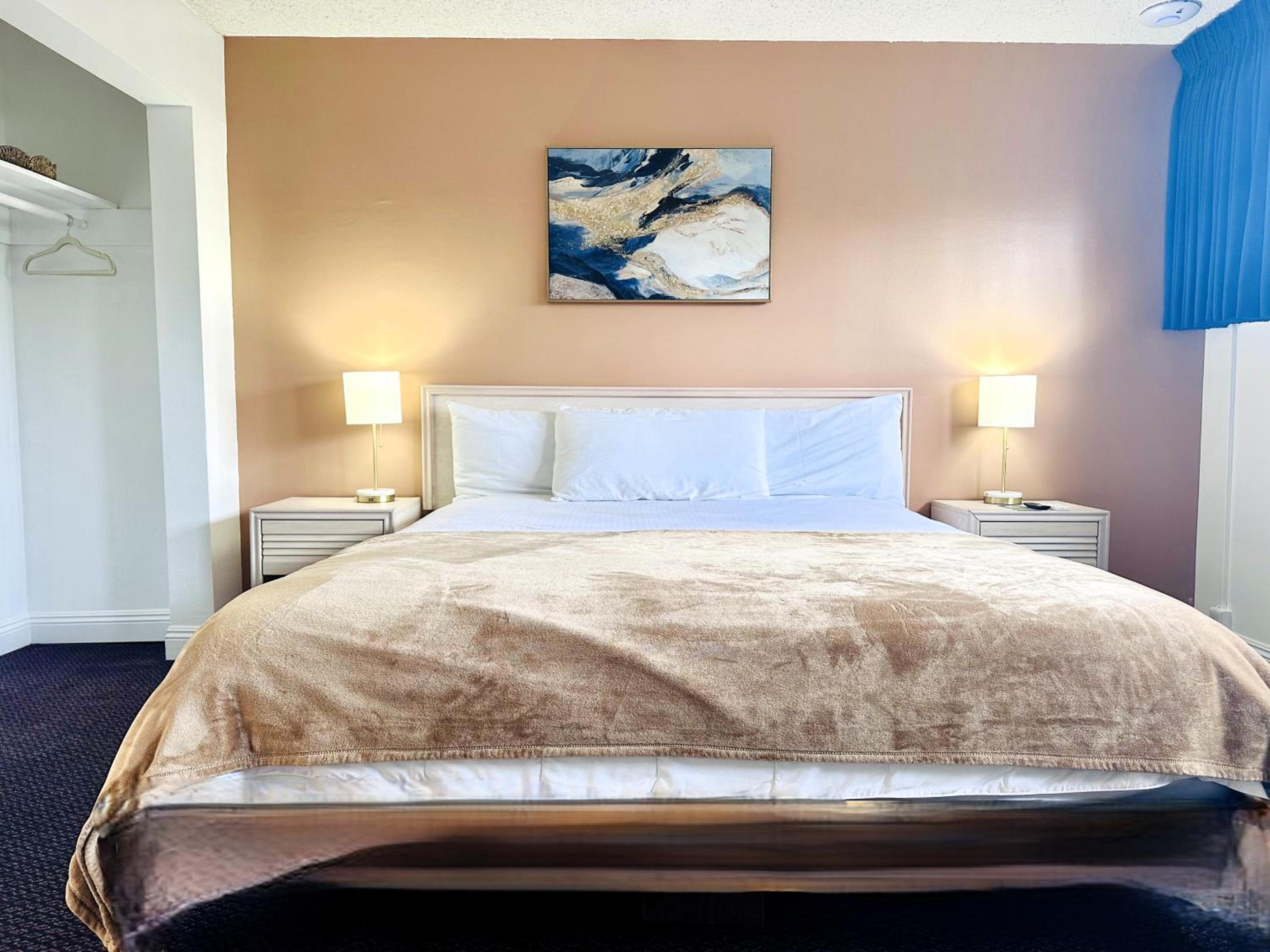 Budget Double Room photo 1