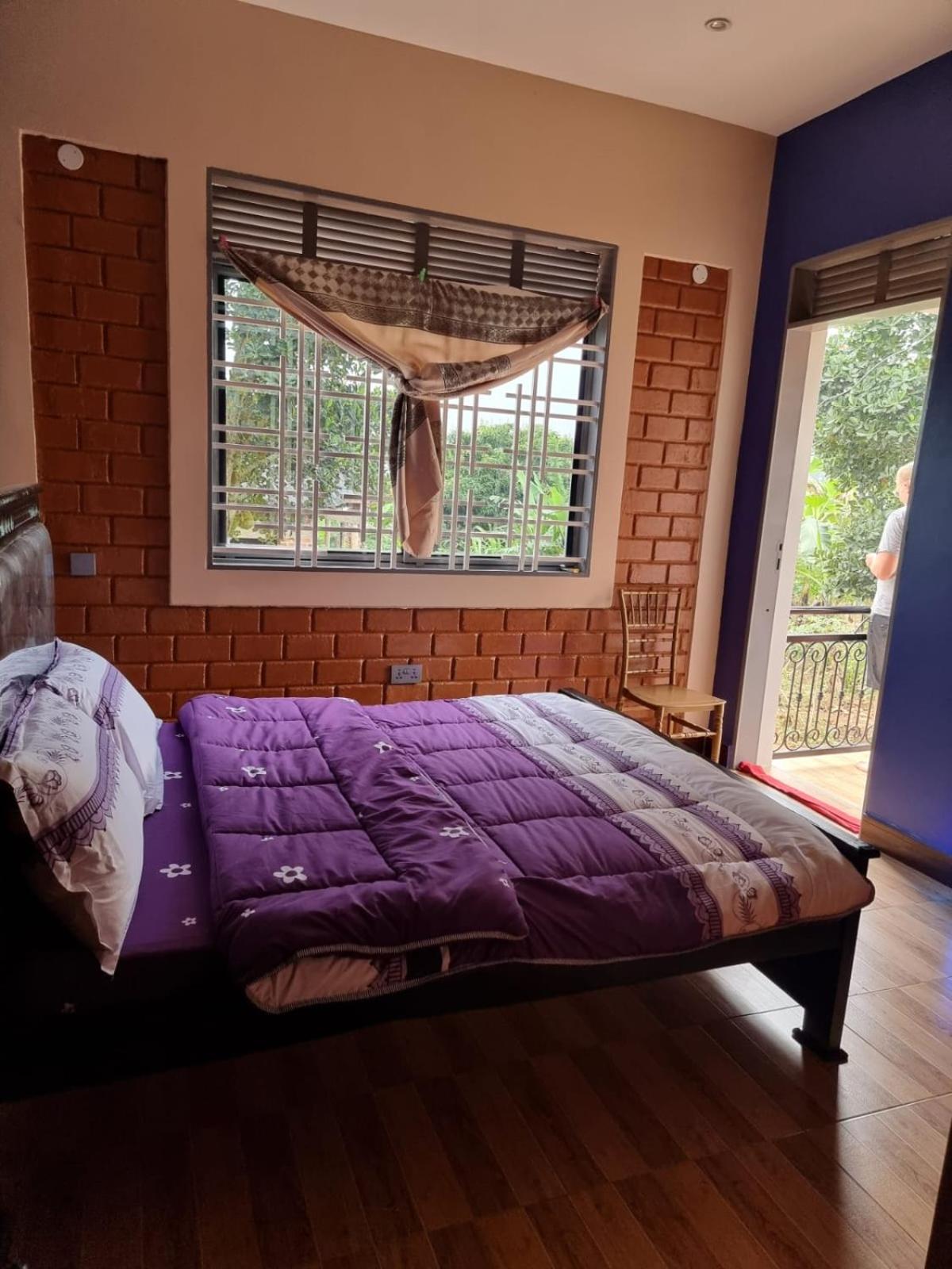 Double Room With Patio photo 1