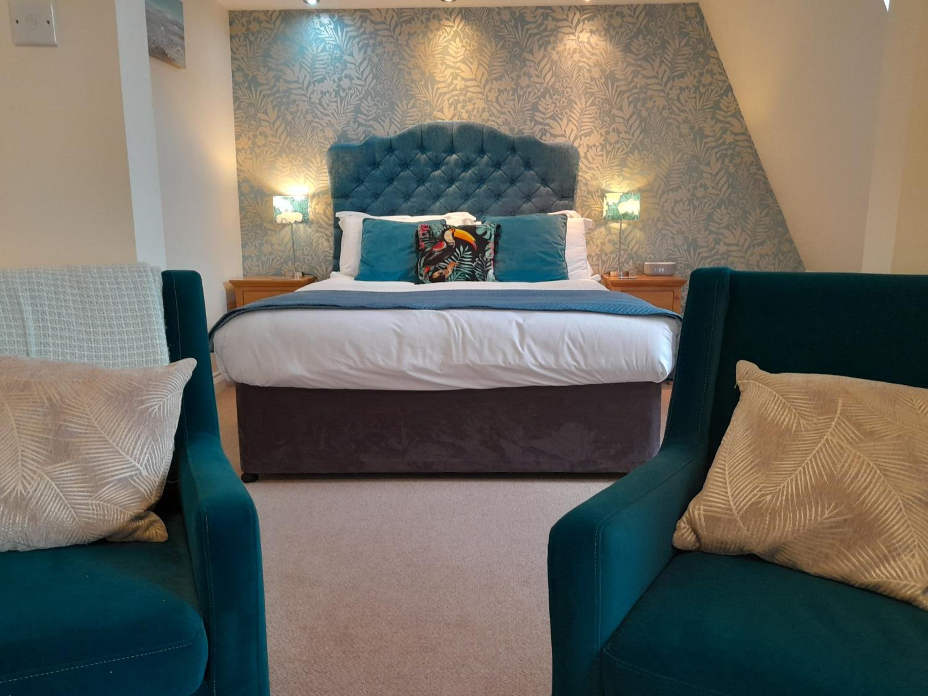Suite 1 photo 2