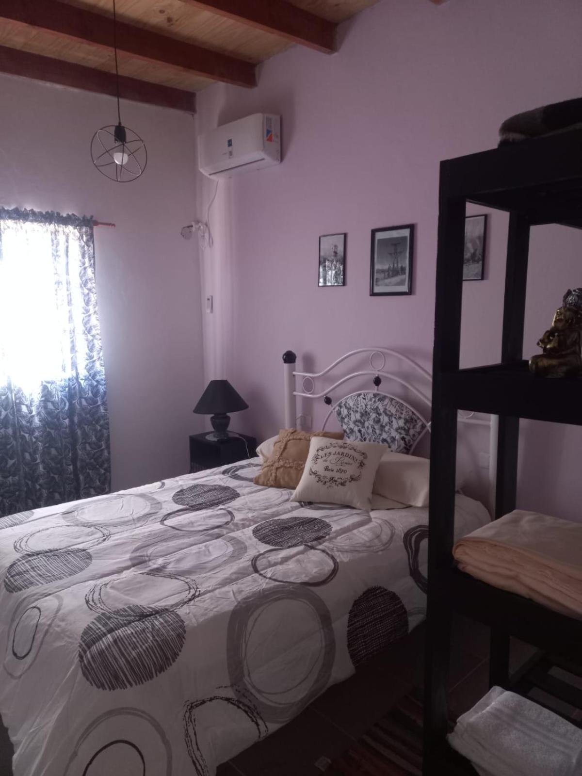 One-Bedroom House photo 1