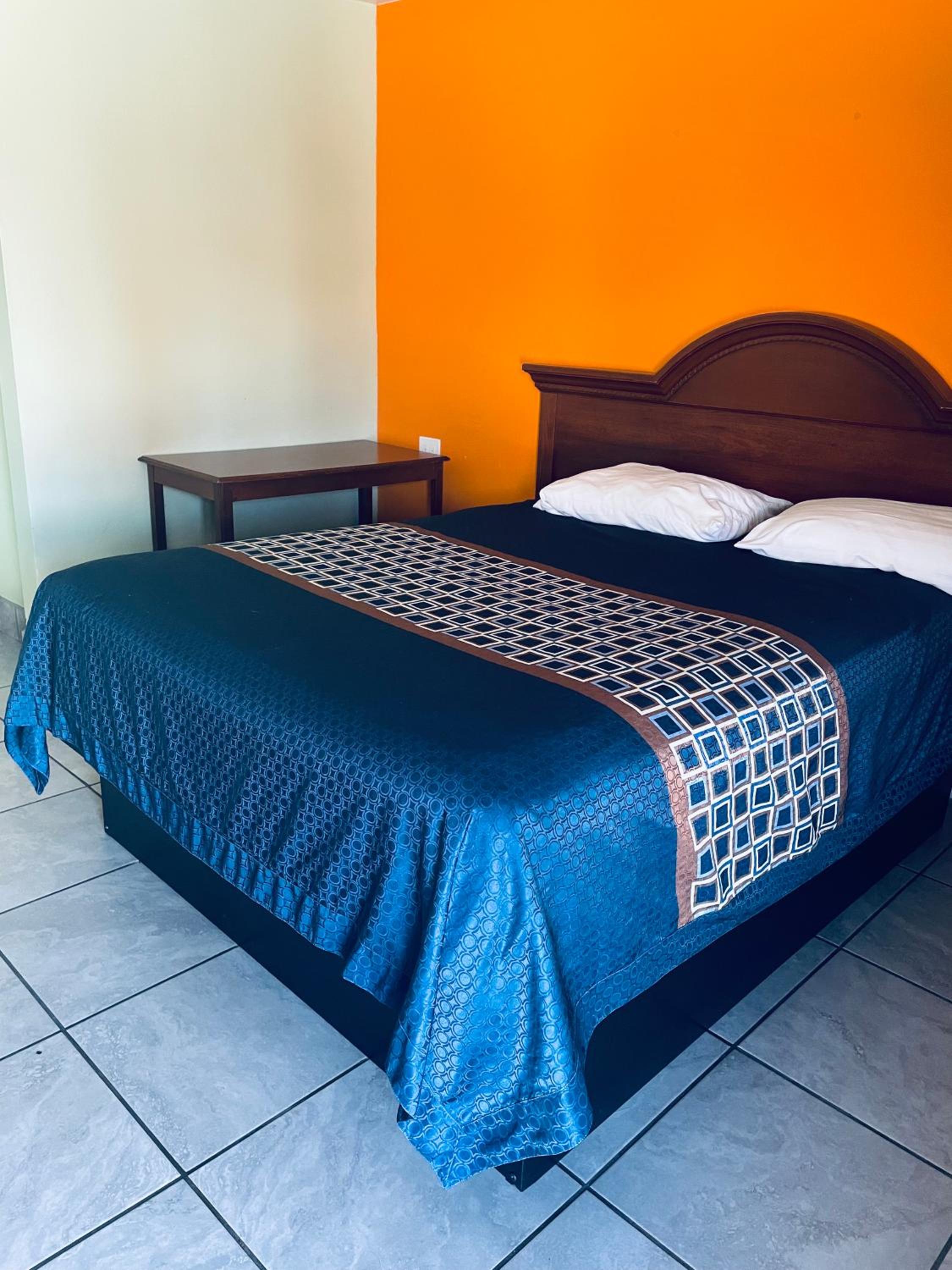 Single Room photo 1