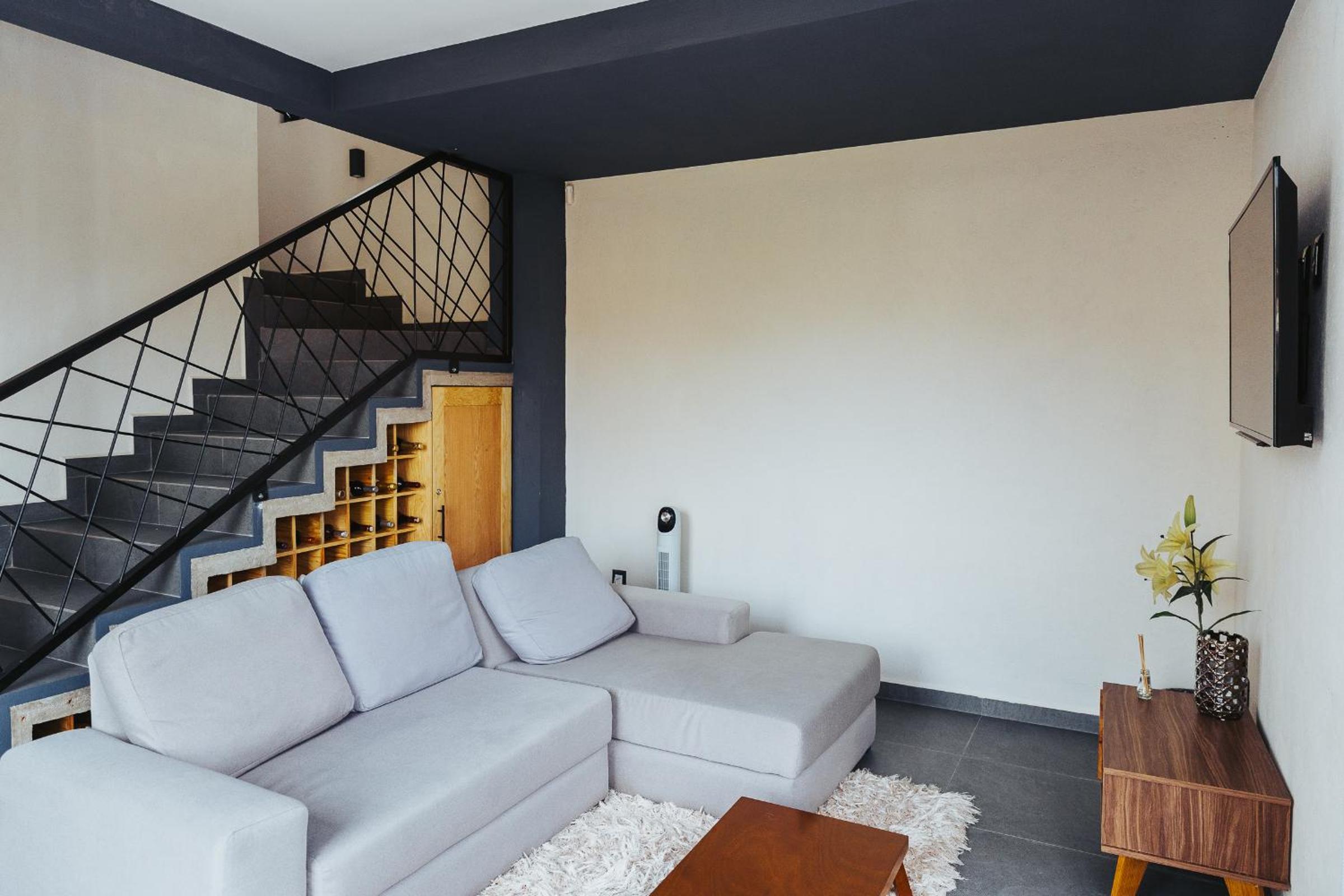Four-Bedroom House photo 2