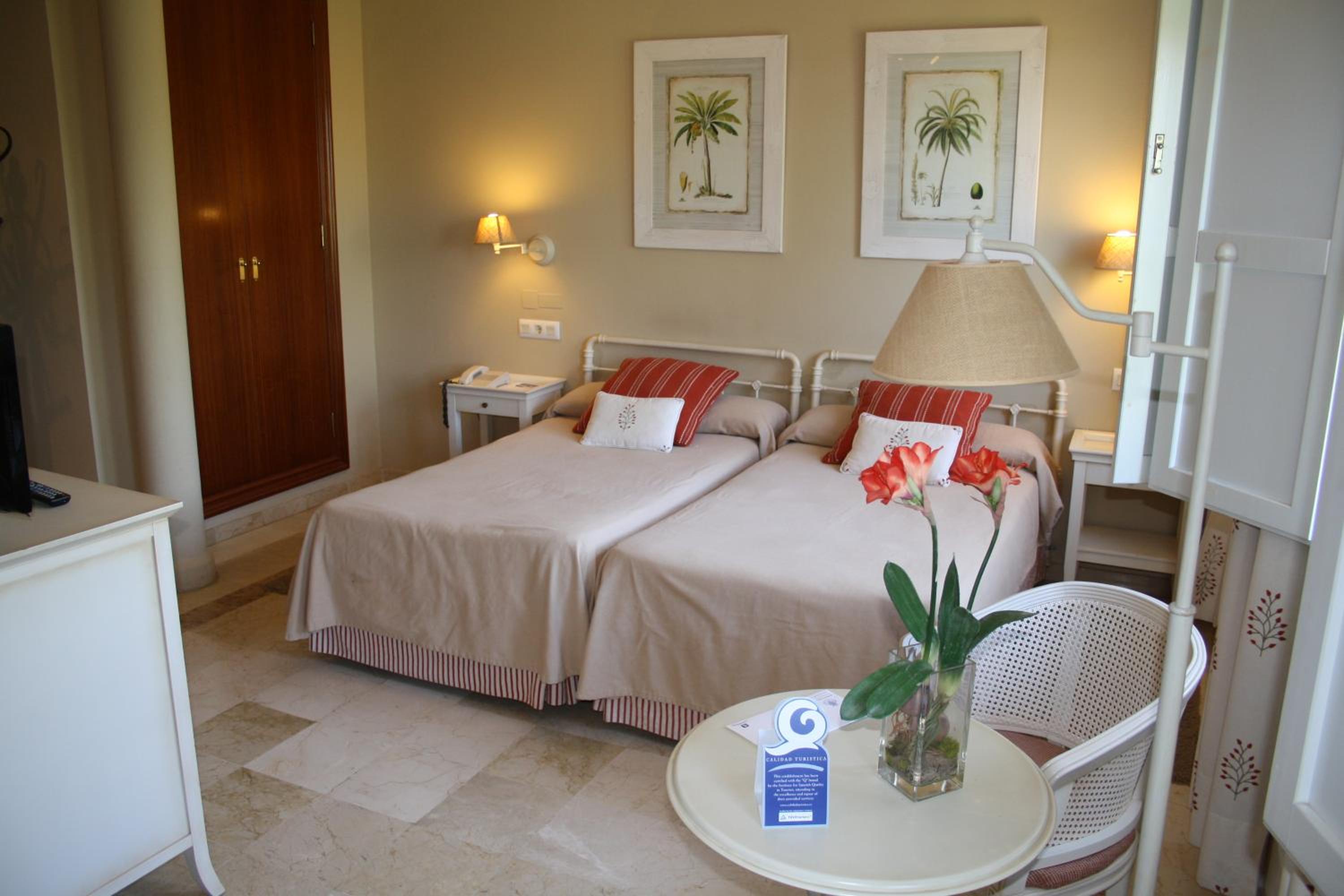 Double or Twin Room with Spa Access photo 1