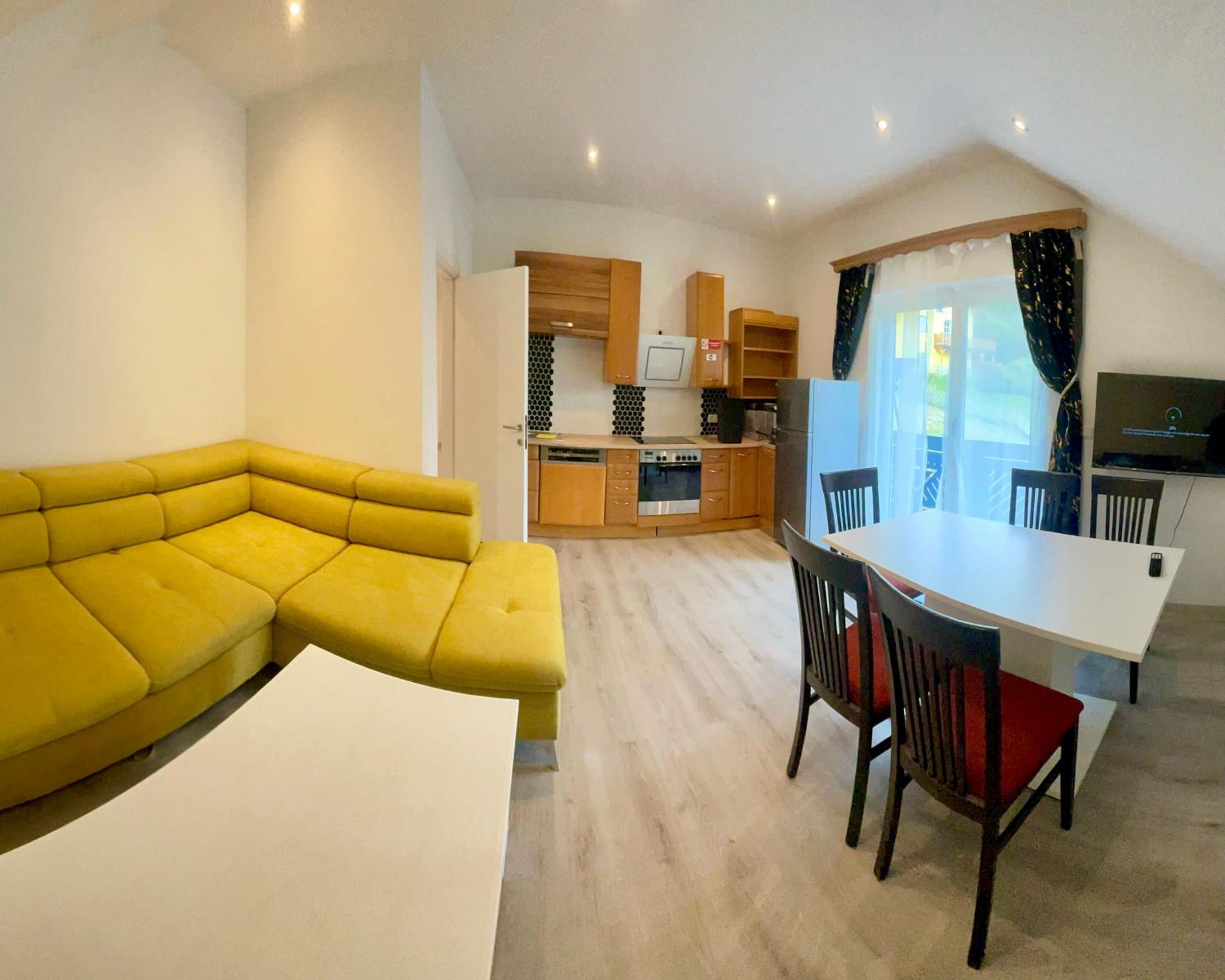 Two-Bedroom Apartment With Mountain View photo 1